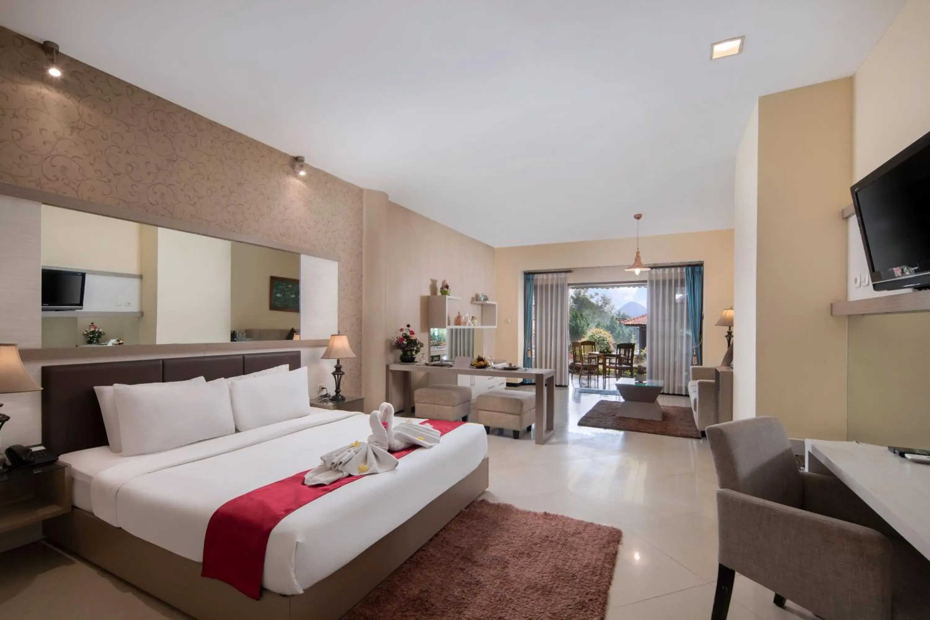 Bedroom, Bed in Royal Hotel and Villas Trawas Bedroom, Bed in Royal Hotel and Villas Trawas