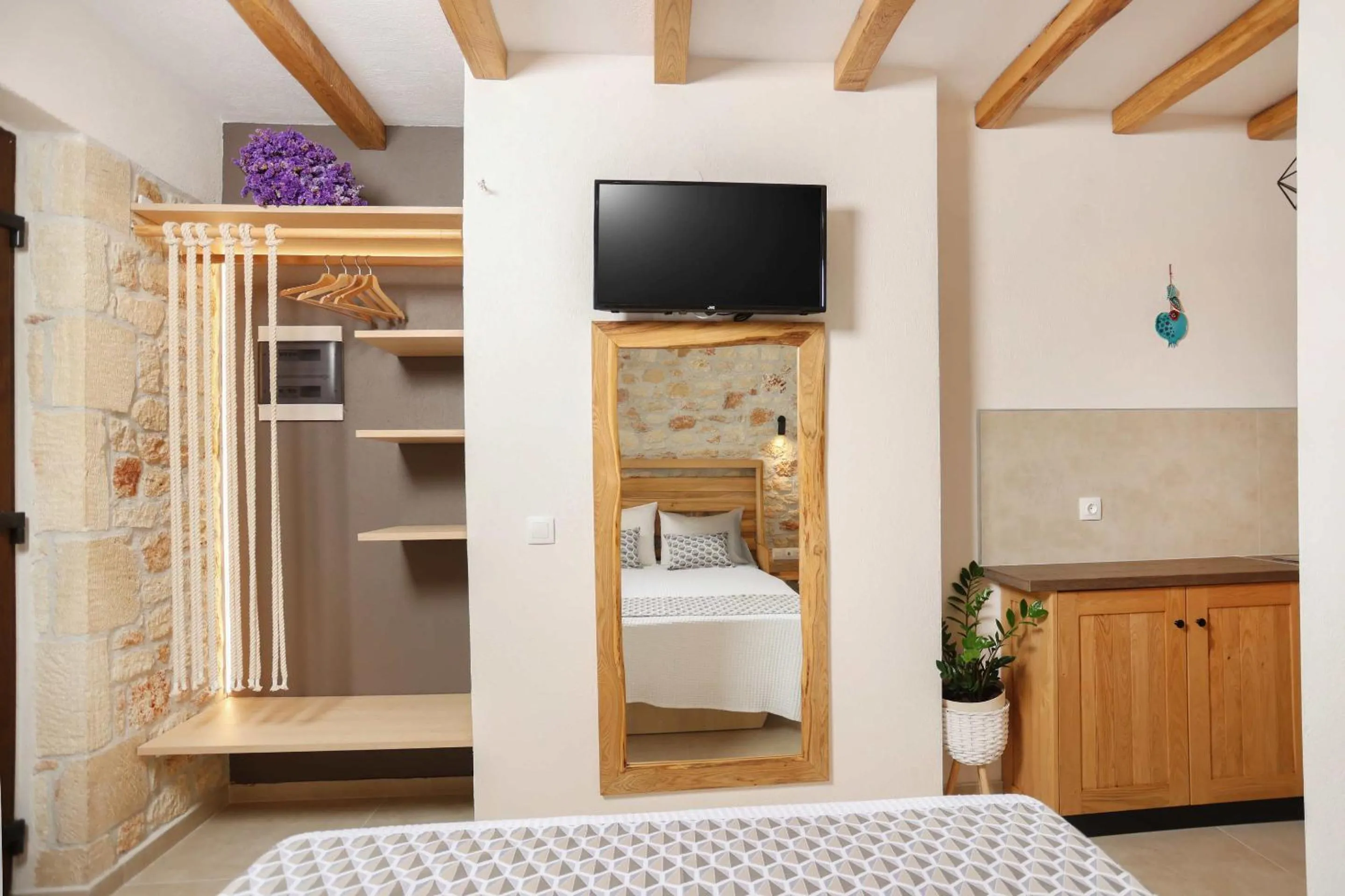 Bed in Agrielia Apartments