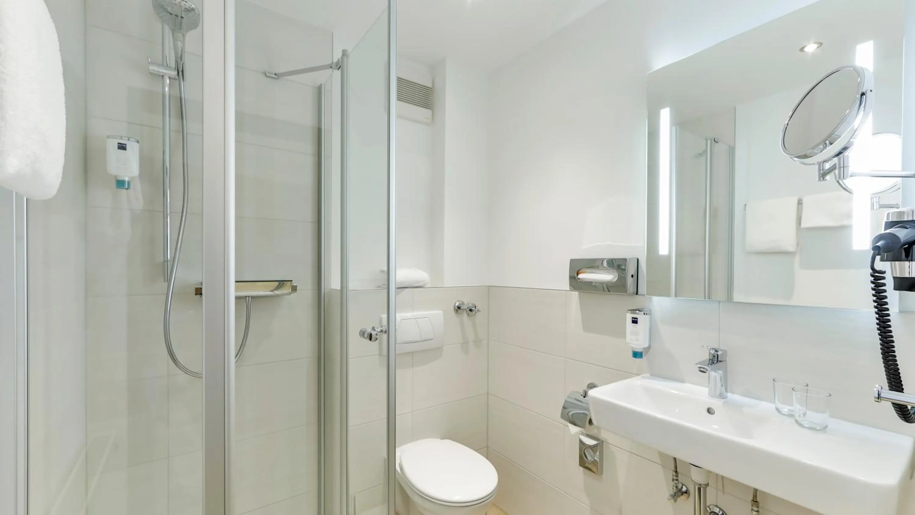 Bathroom in Dorint Parkhotel Siegen