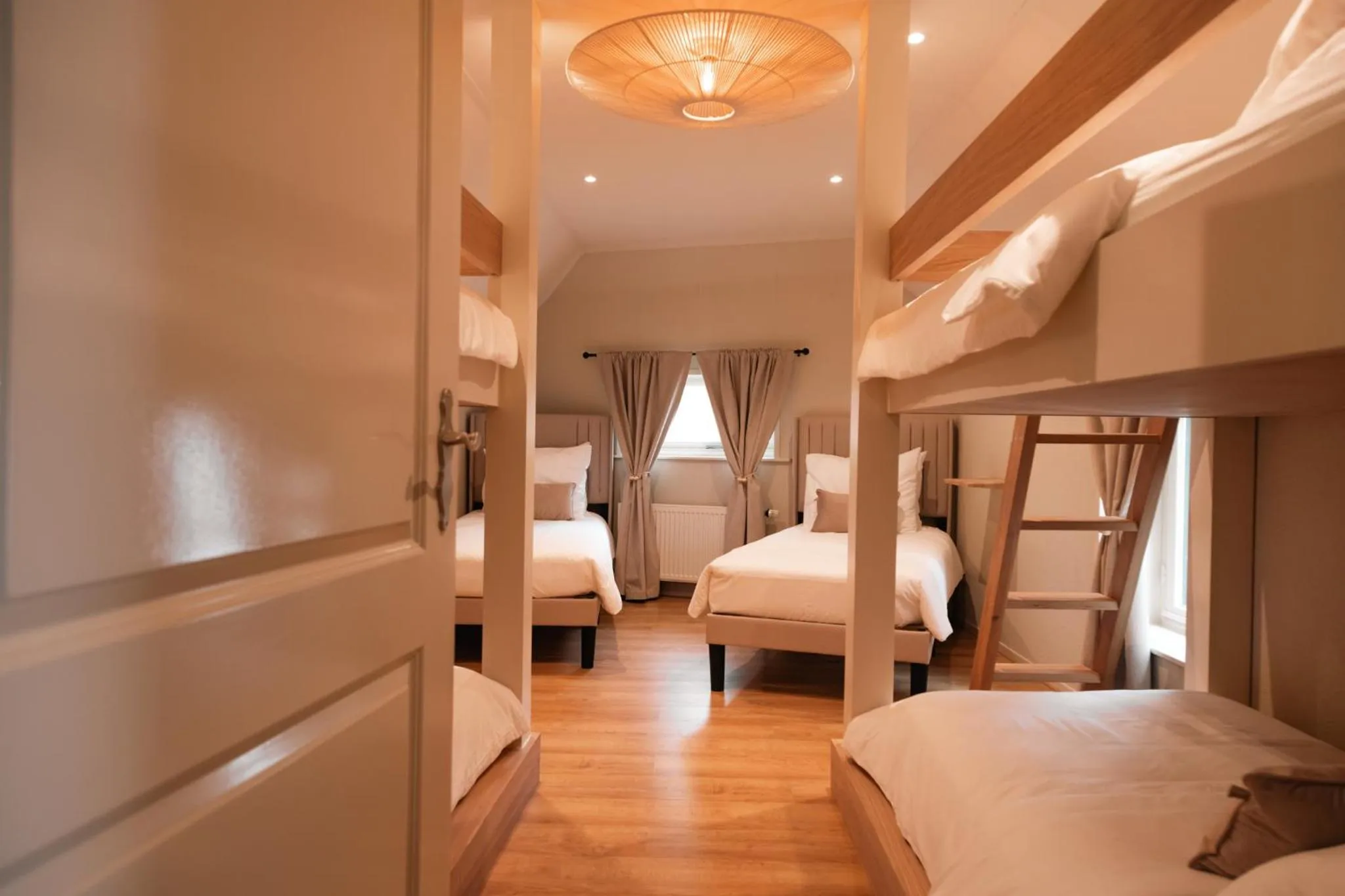 Area and facilities, Bed in Boutique Hotel Elburg met Tapperij