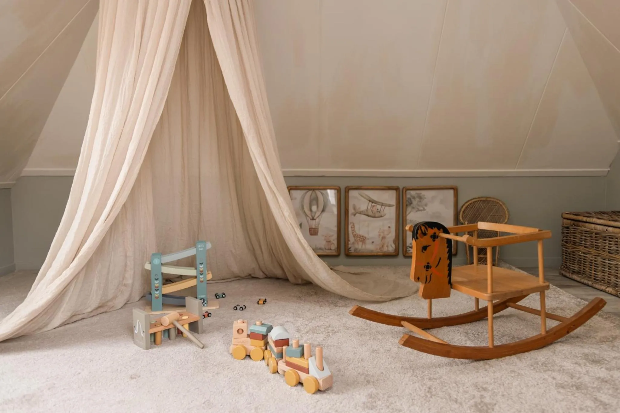 Children play ground in Boutique Hotel Elburg met Tapperij