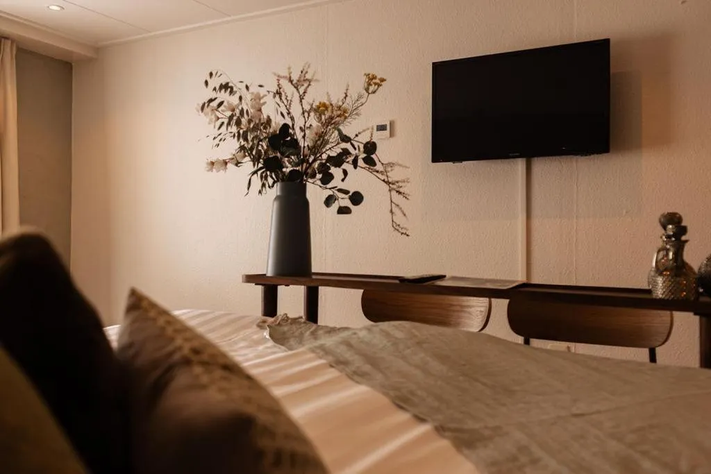TV and multimedia, Bed in Boutique Hotel Elburg met Tapperij