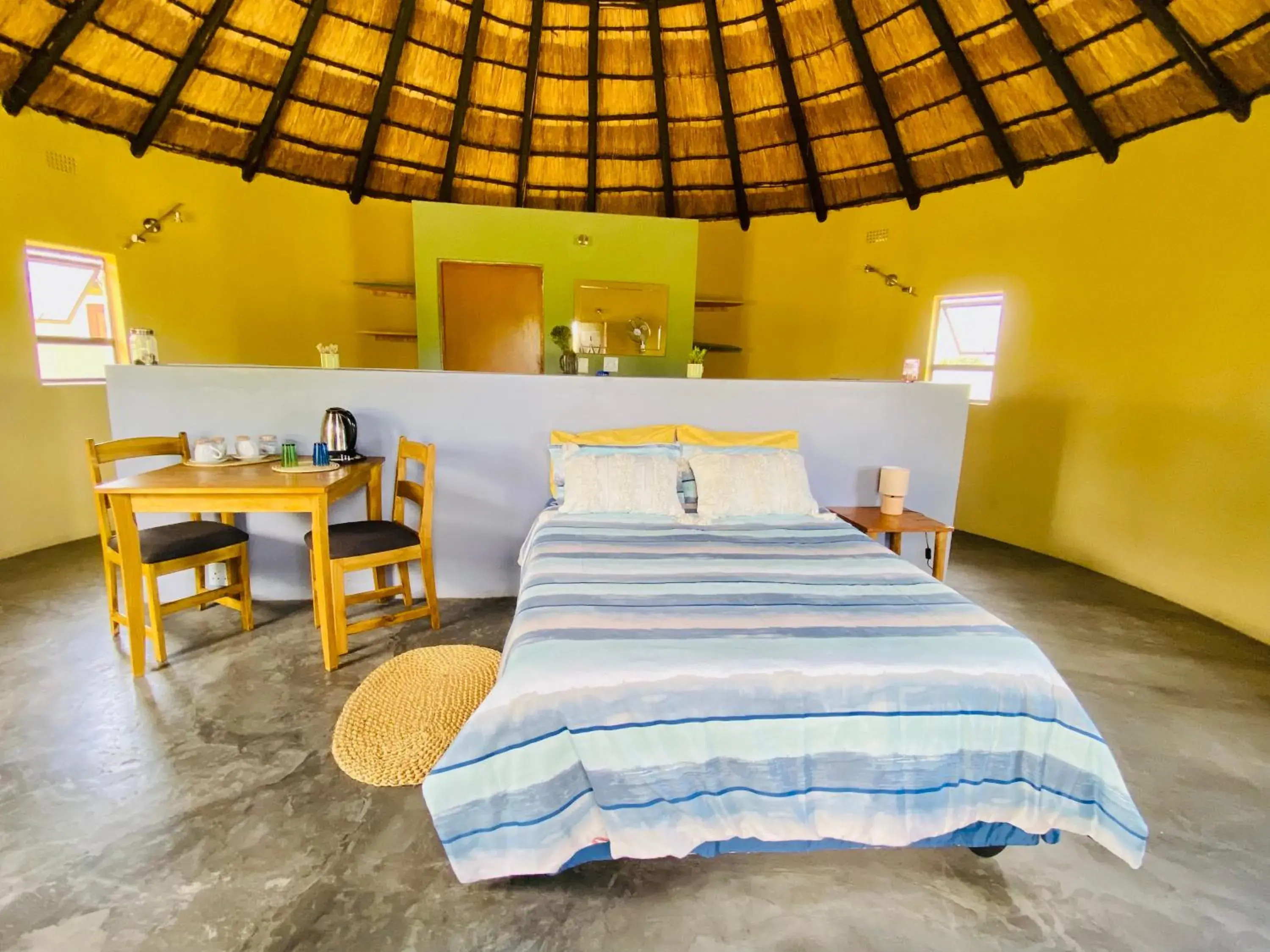 Deluxe Double or Twin Room with Pool Access in Izulu Eco Lodge Deluxe Double or Twin Room with Pool Access in Izulu Eco Lodge