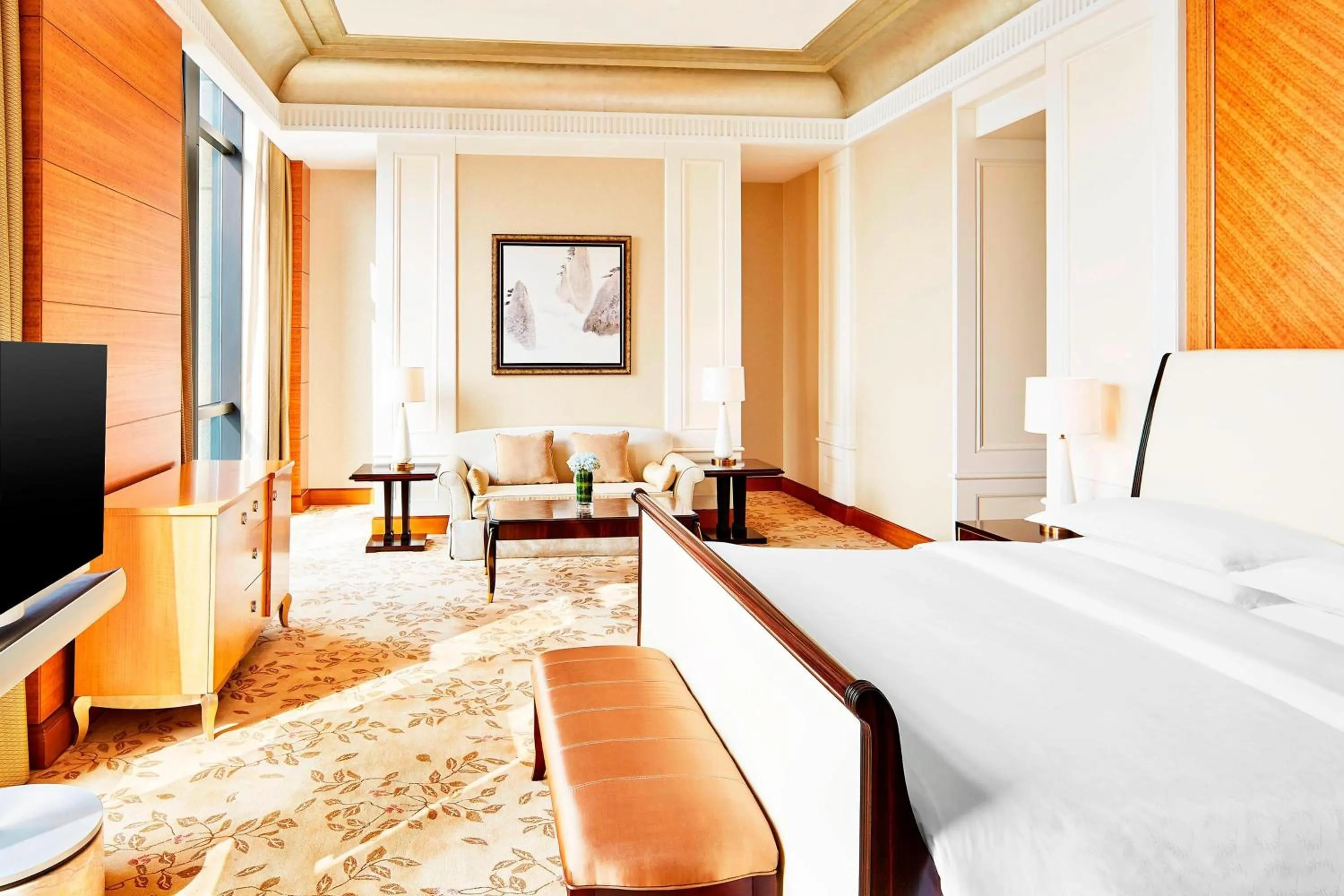 Bedroom, Bed in Sheraton Jinan Hotel