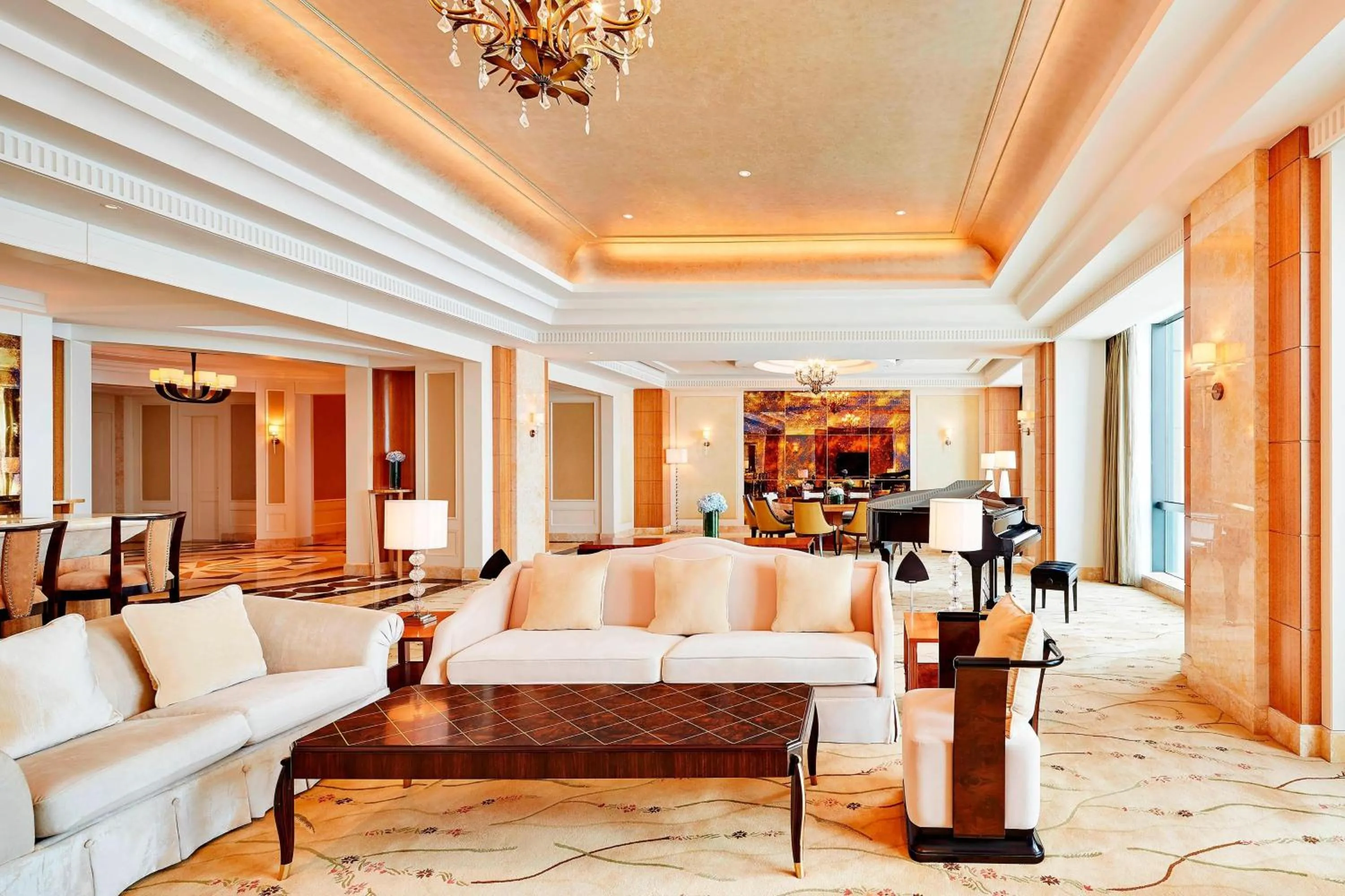 Living room in Sheraton Jinan Hotel