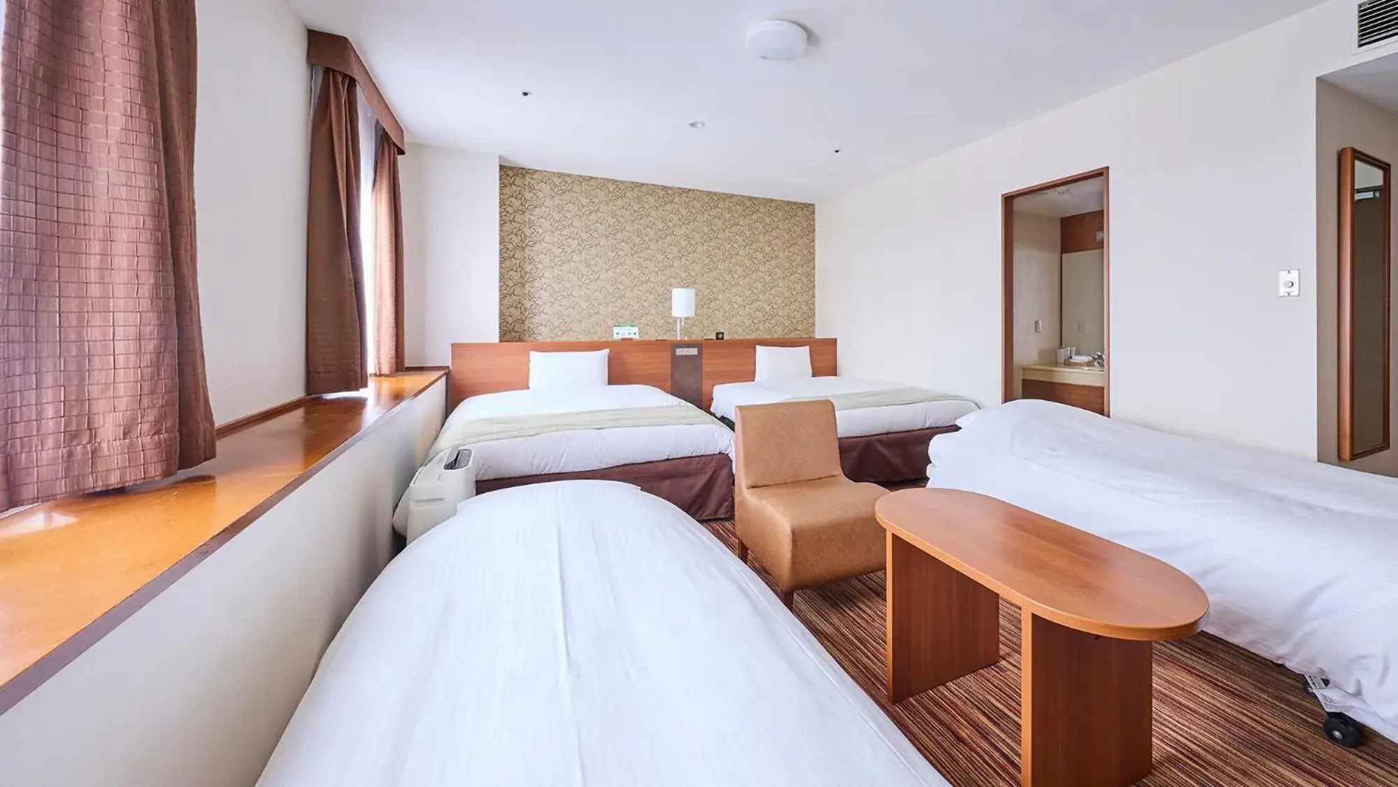 Bed in Vessel Inn Yachiyo Katsudai Station Bed in Vessel Inn Yachiyo Katsudai Station