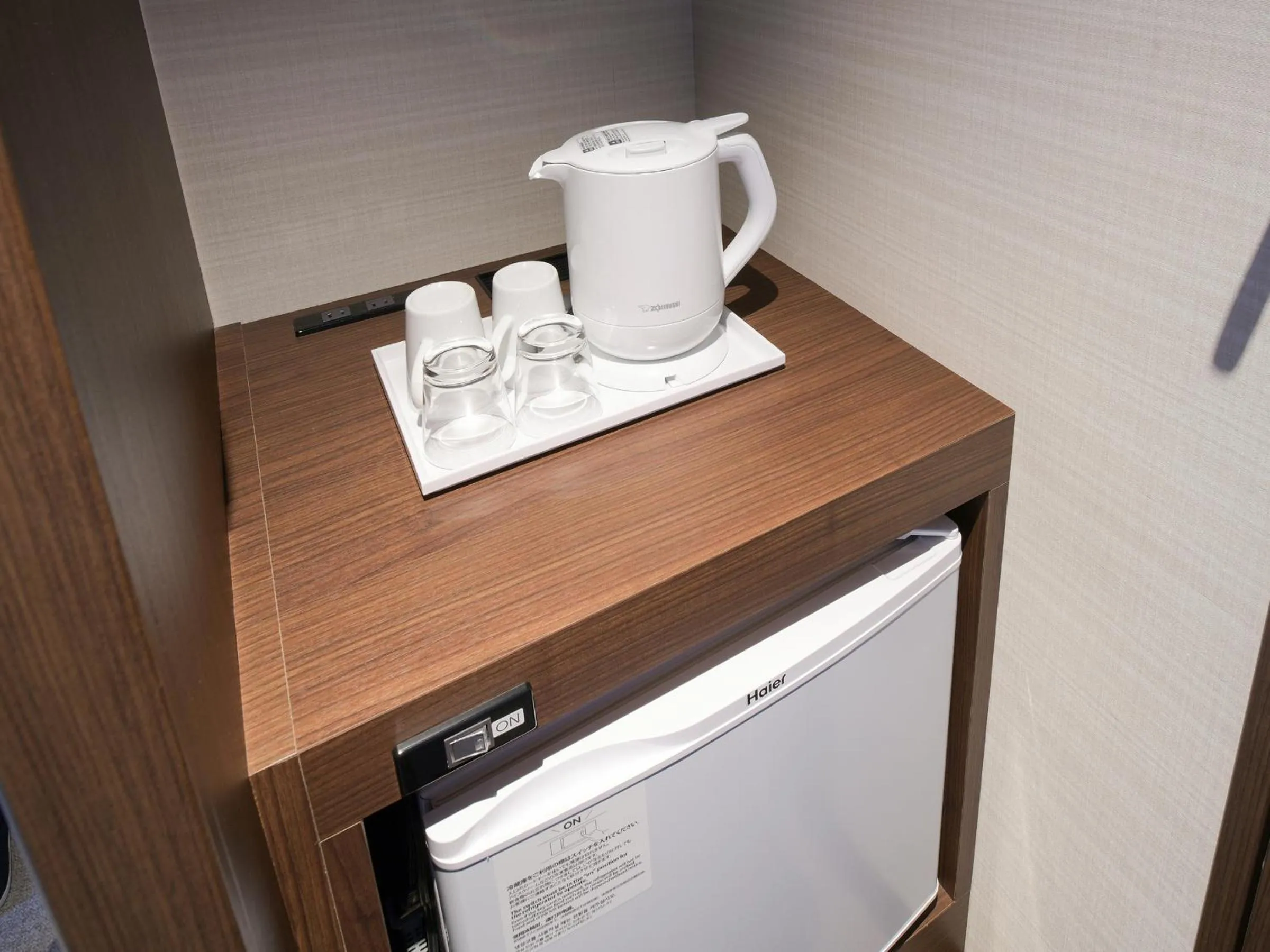 Coffee/tea facilities in Vessel Inn Yachiyo Katsudai Station