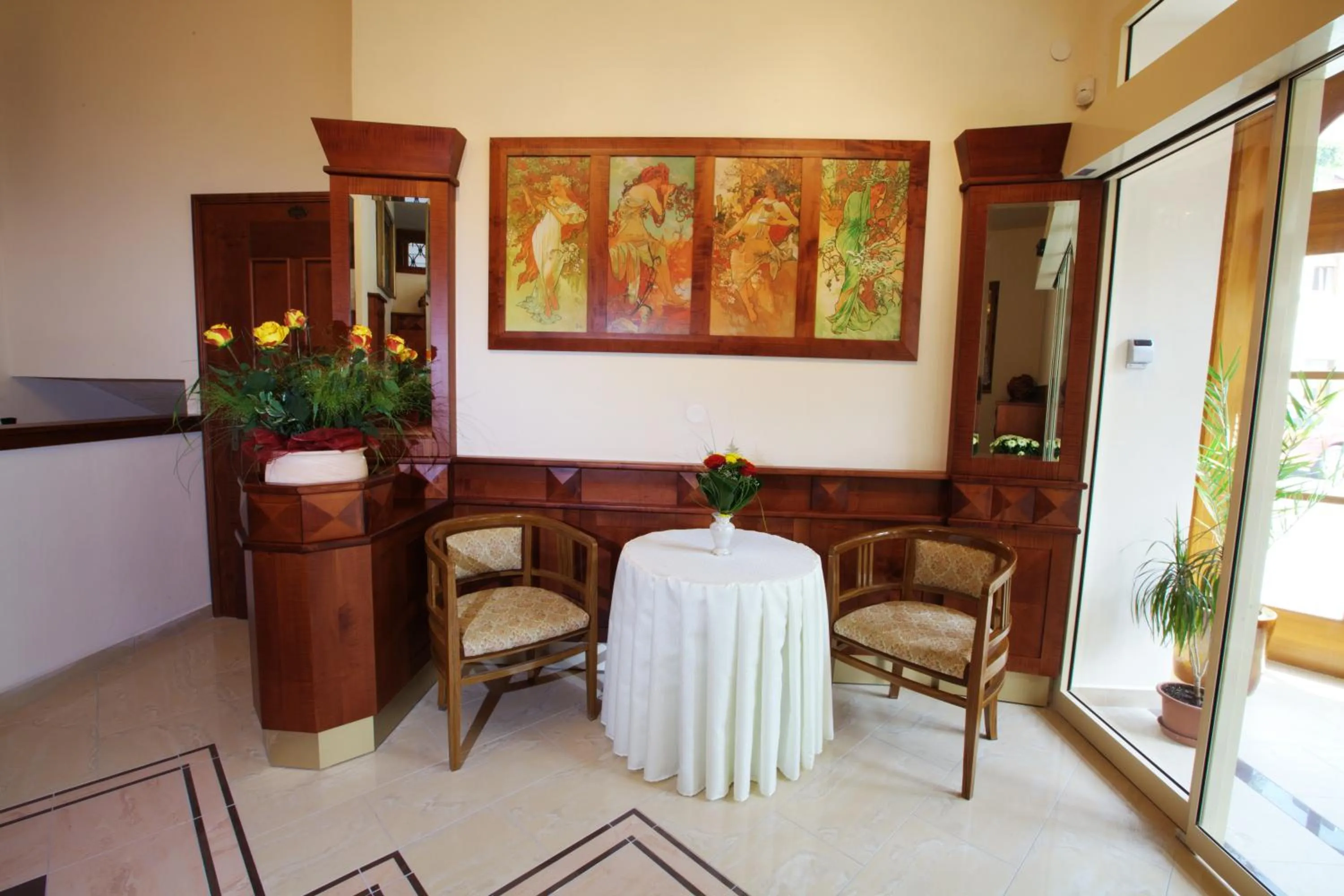 Lobby or reception in Hotel Fortna