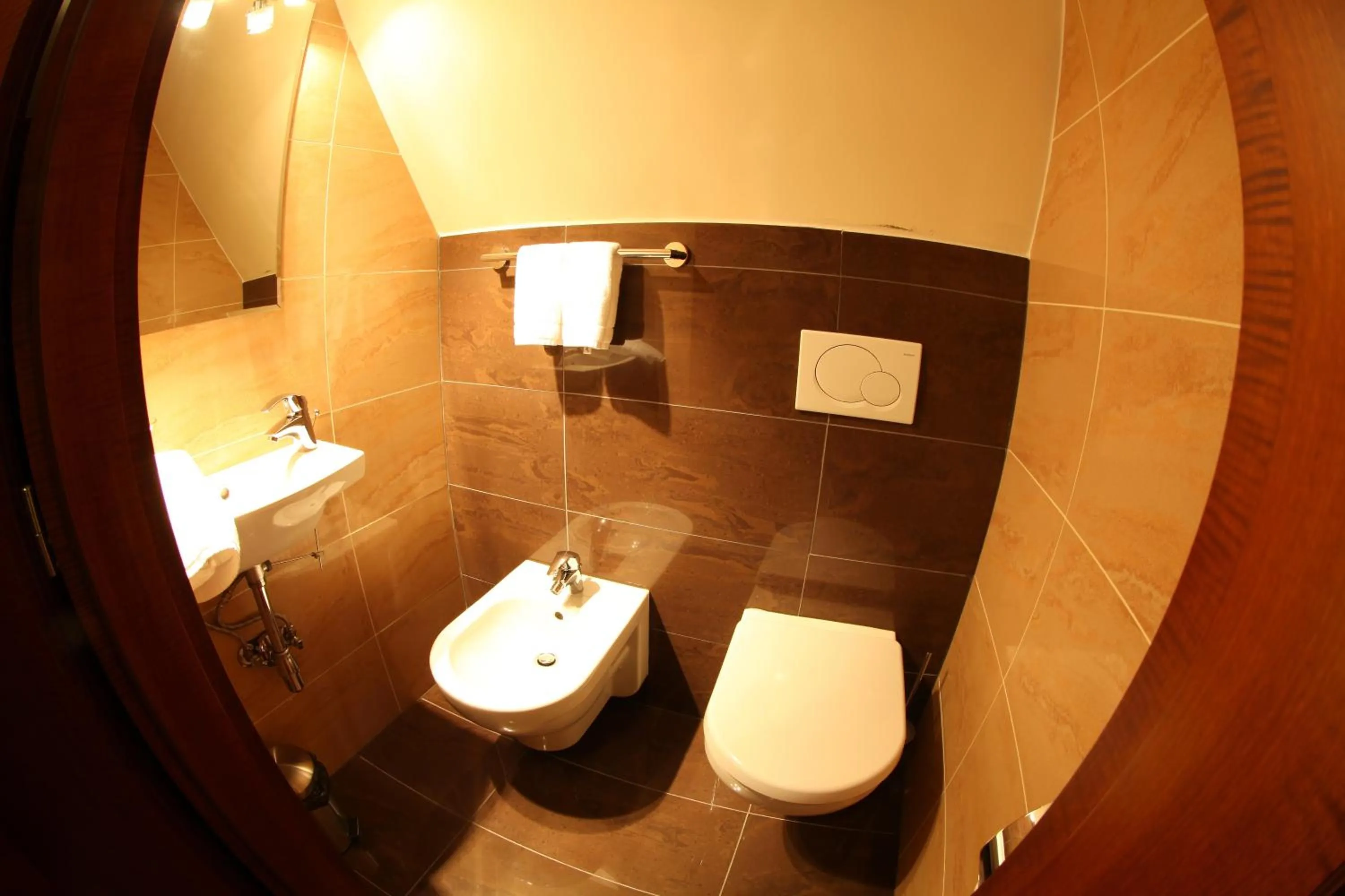 Toilet in Hotel Fortna