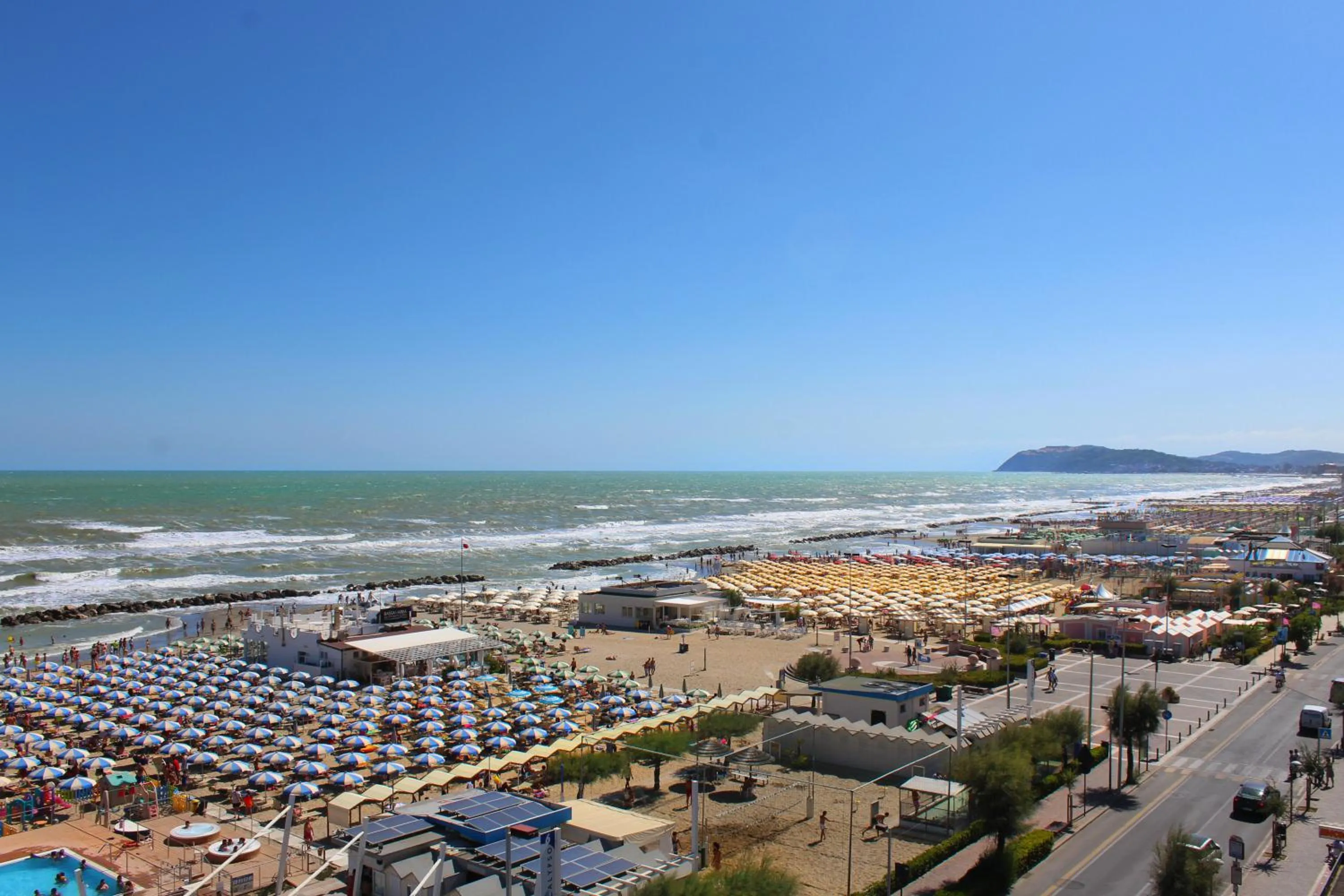 Beach in Hotel Touring