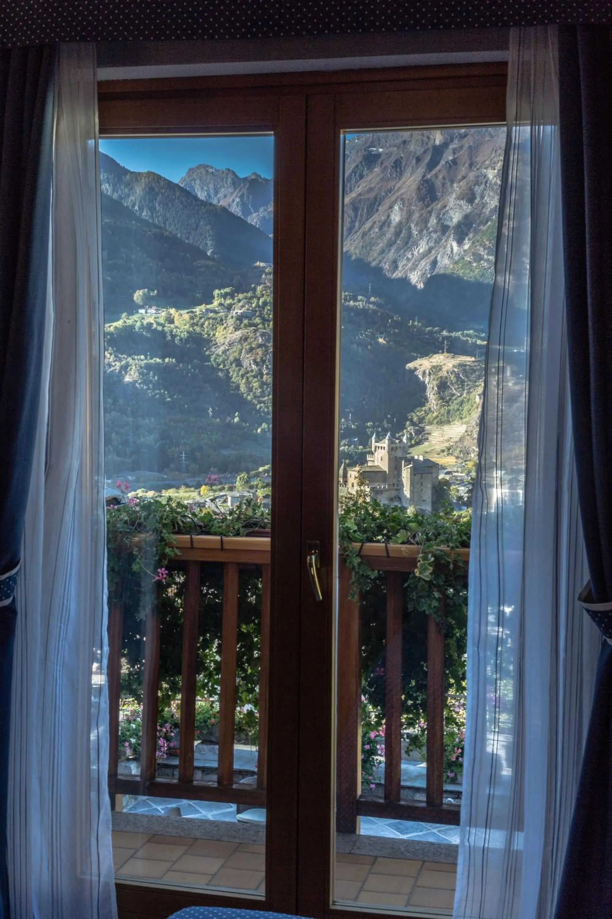 Mountain view in Hotel Lo Fleyé