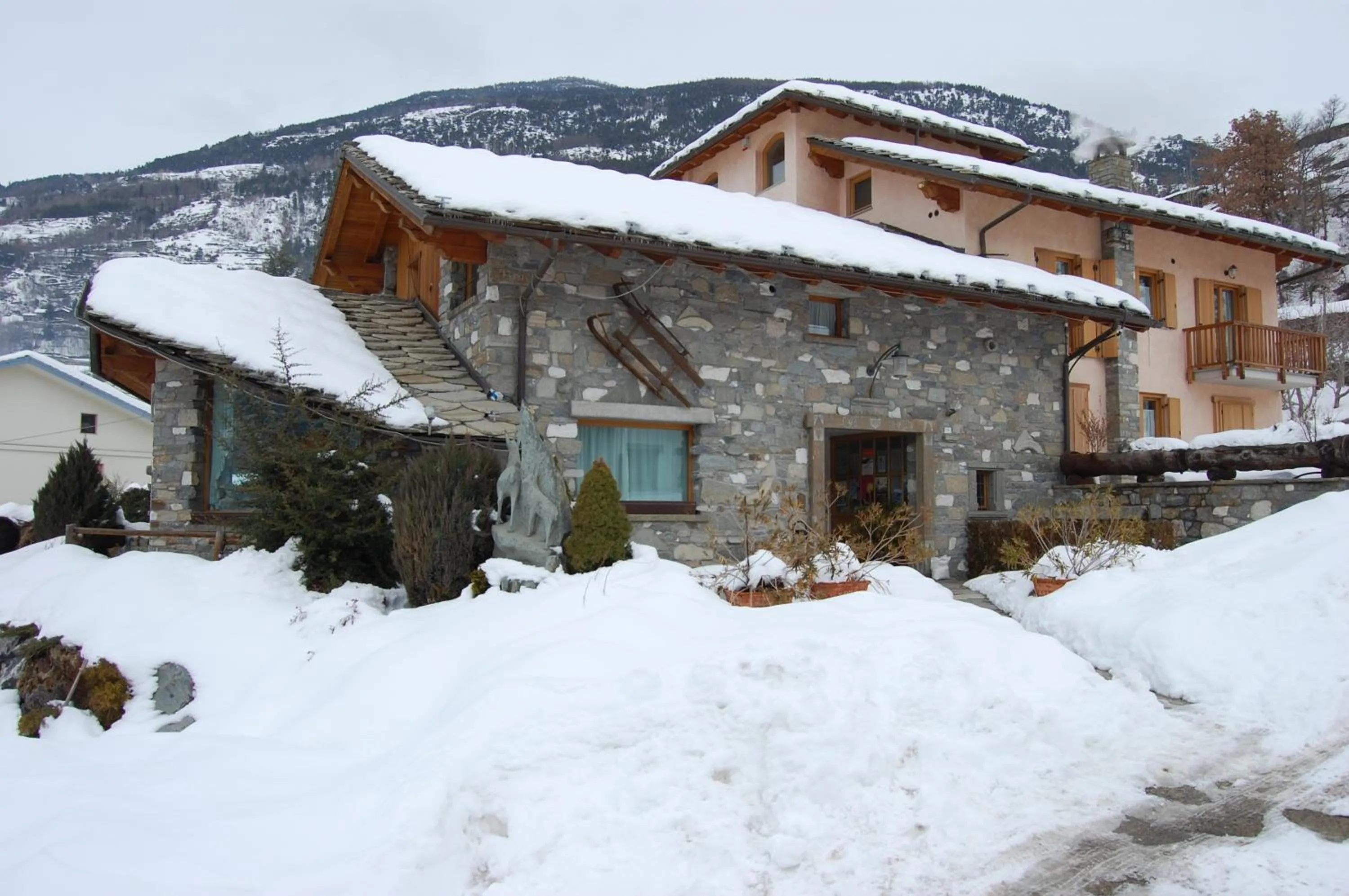 Property building in Hotel Lo Fleyé