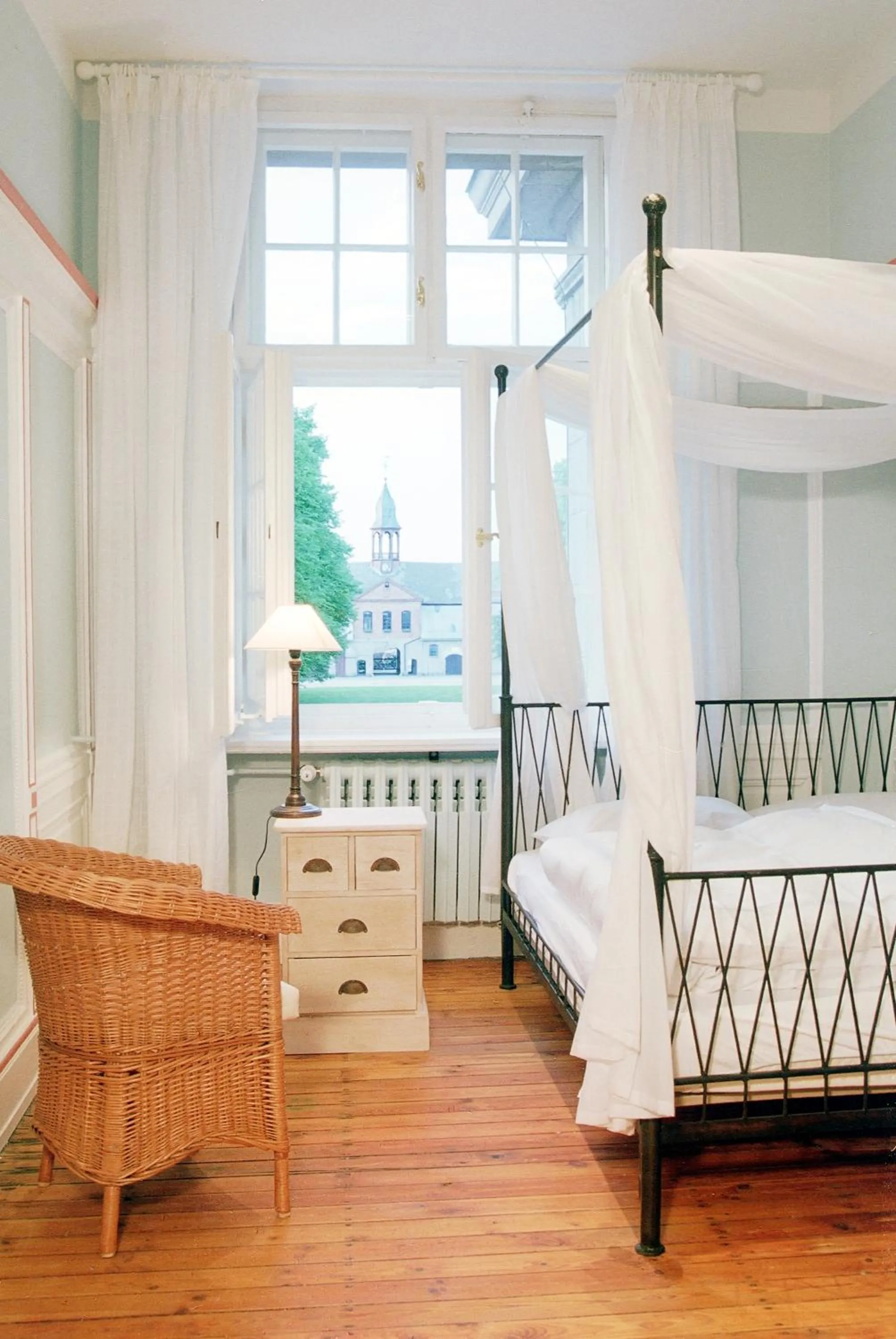 Bed in Jagdschloss-Bellin