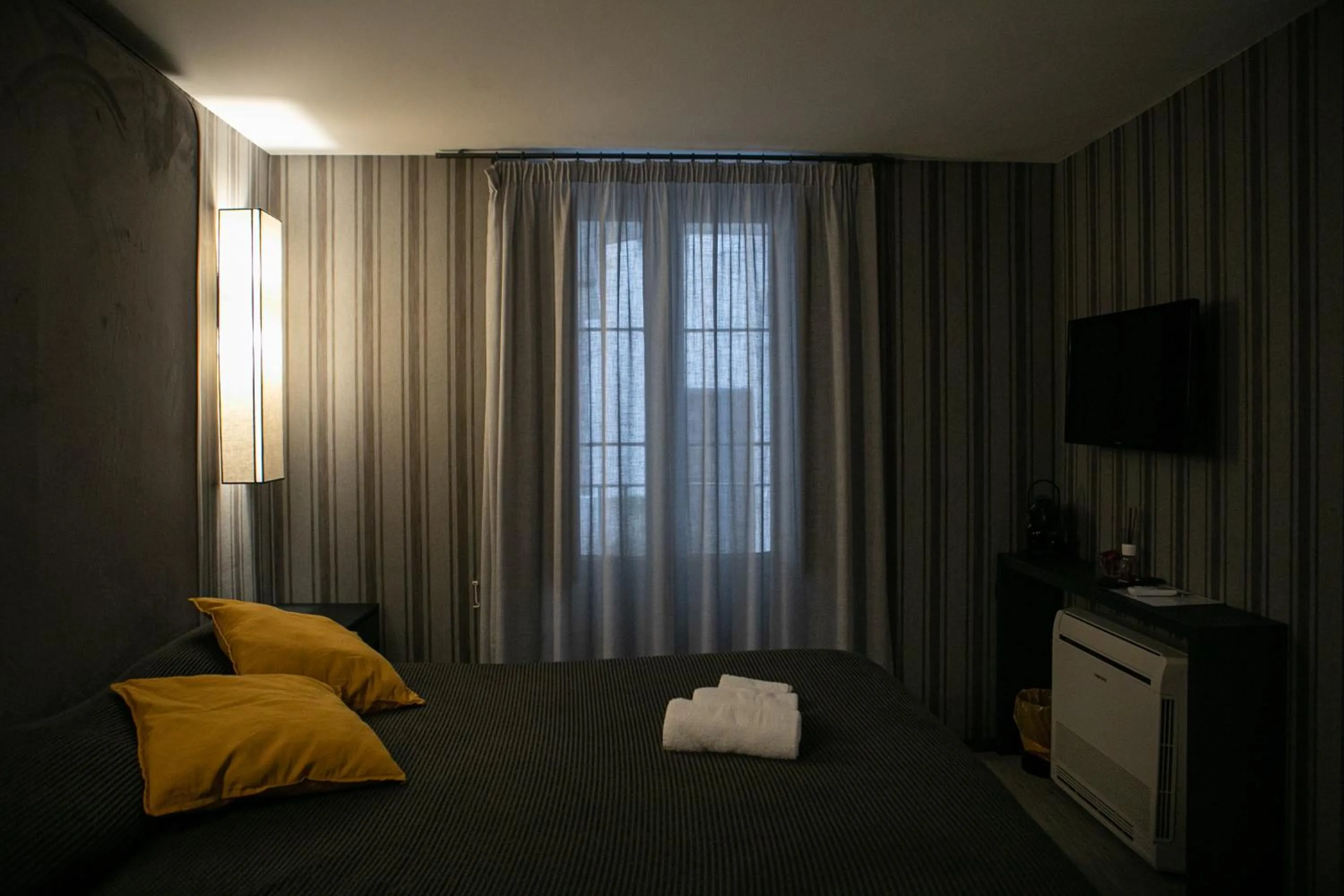 Photo of the whole room, Bed in Imbriani Guest House