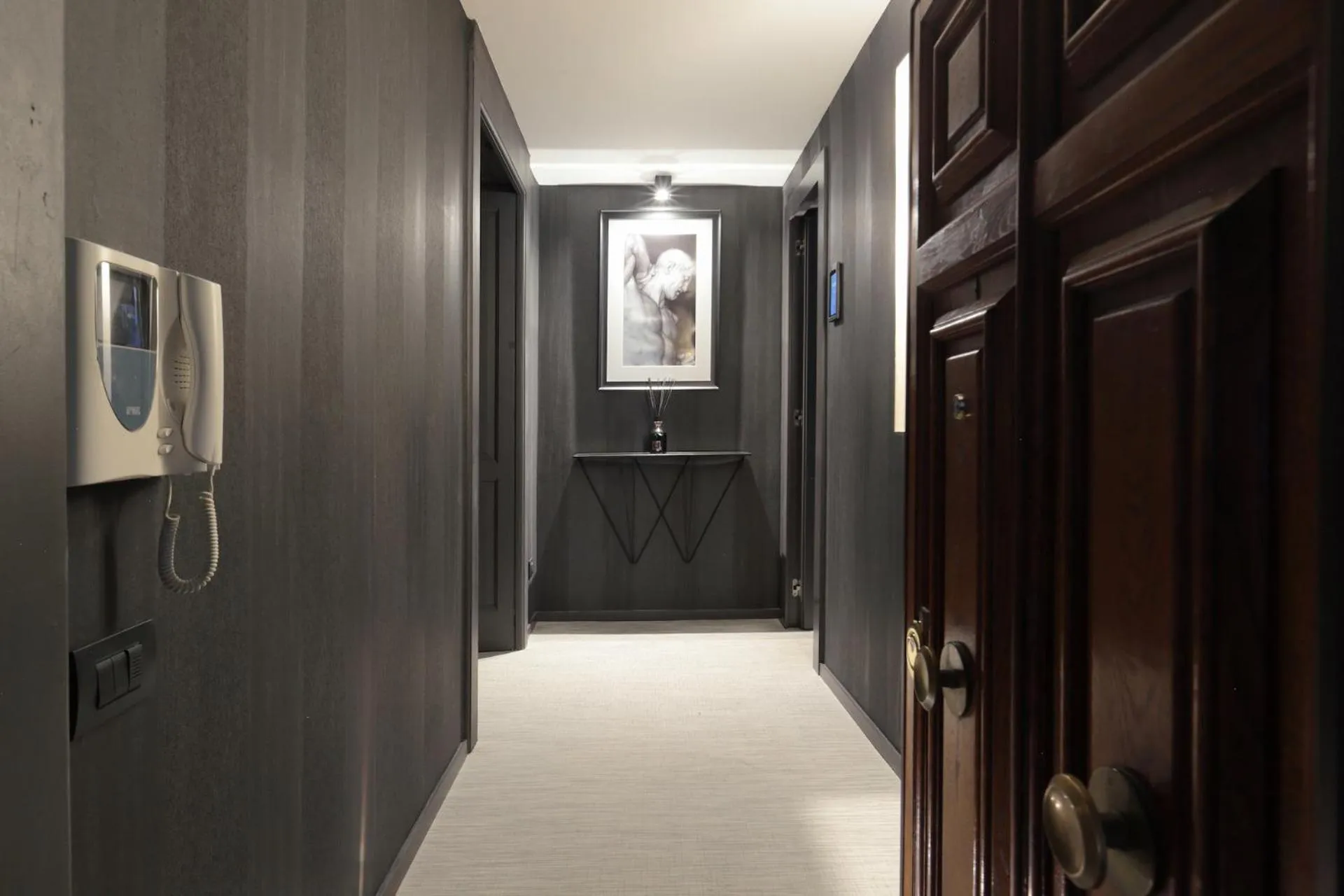 hair dresser in Imbriani Guest House