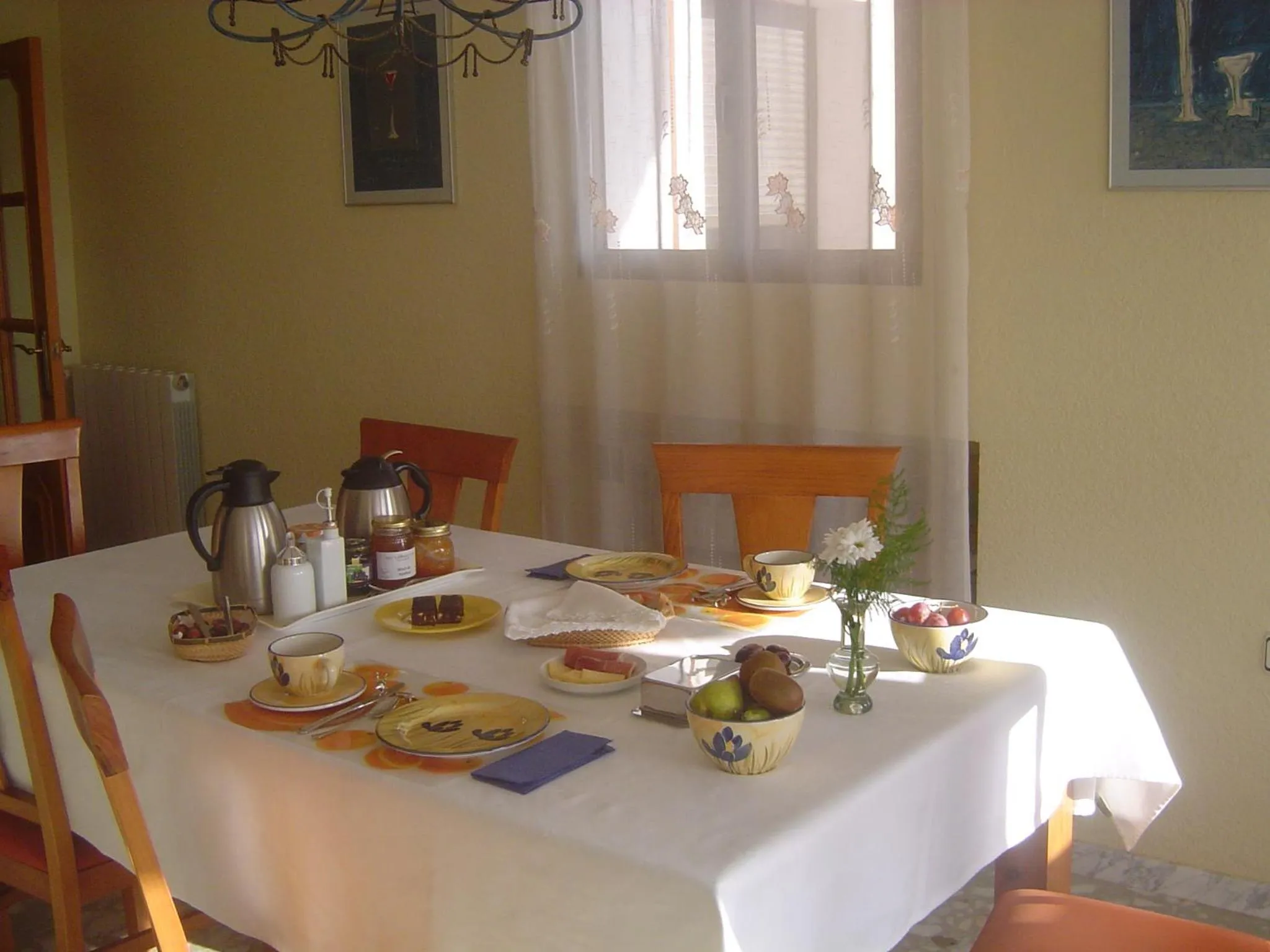 Restaurant/places to eat in Casa Rural La Torreta