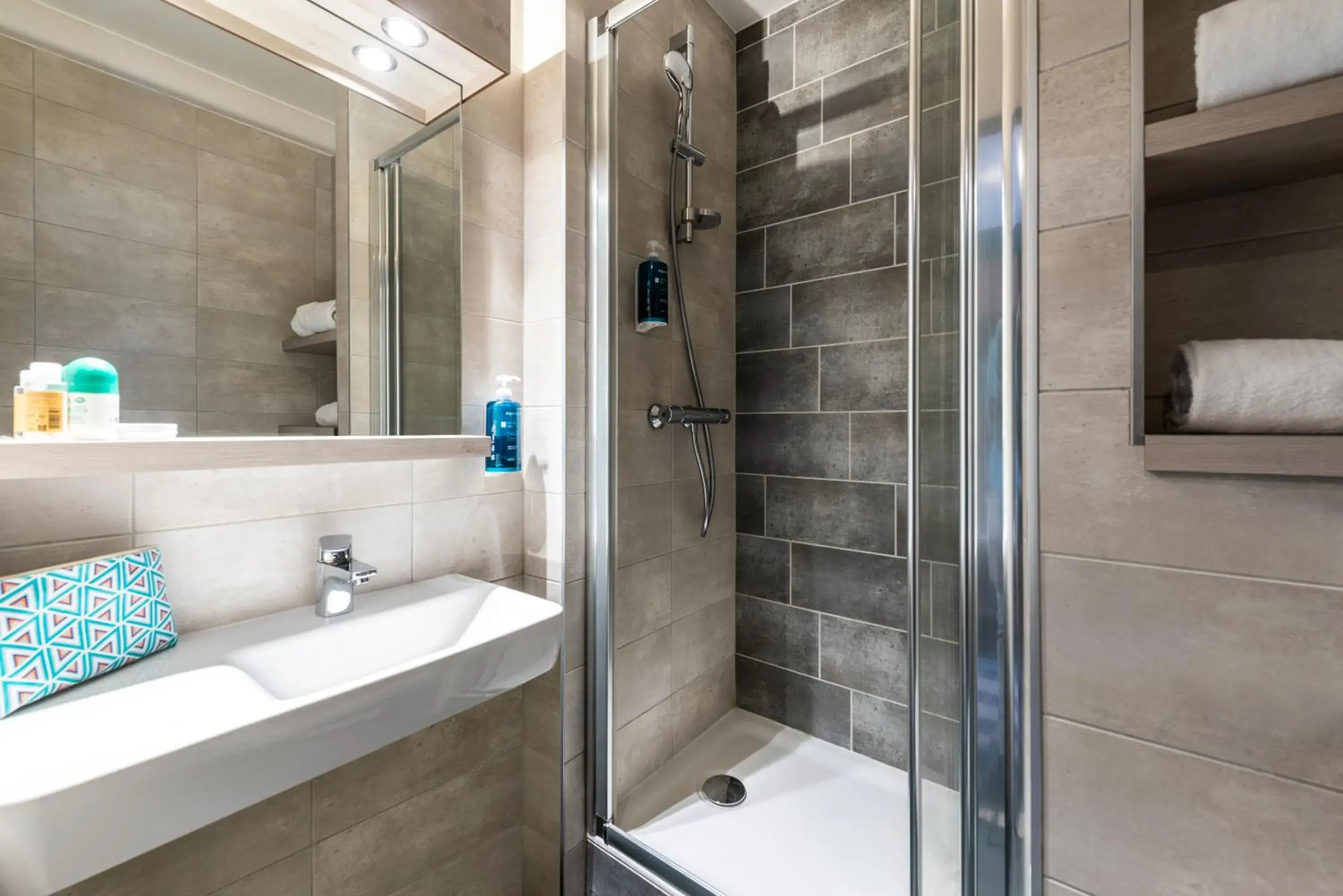 Superior Room in Hotel Le Lumière Superior Room in Hotel Le Lumière