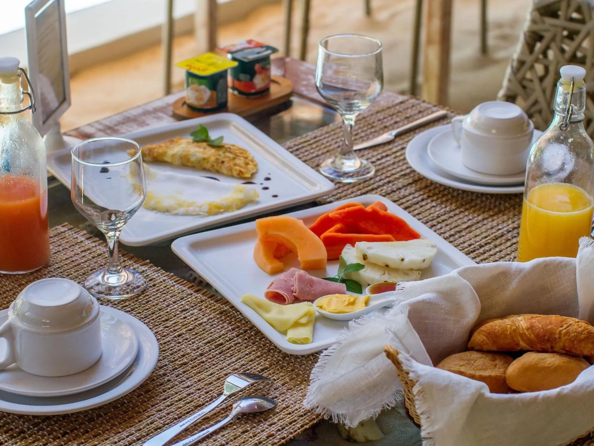 Breakfast in Aloha Village Bangalôs