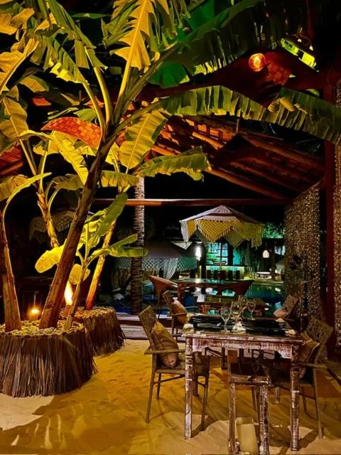Restaurant/places to eat in Aloha Village Bangalôs