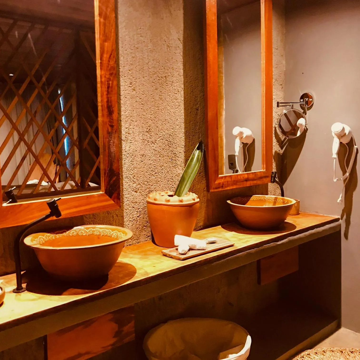 Bathroom in Aloha Village Bangalôs