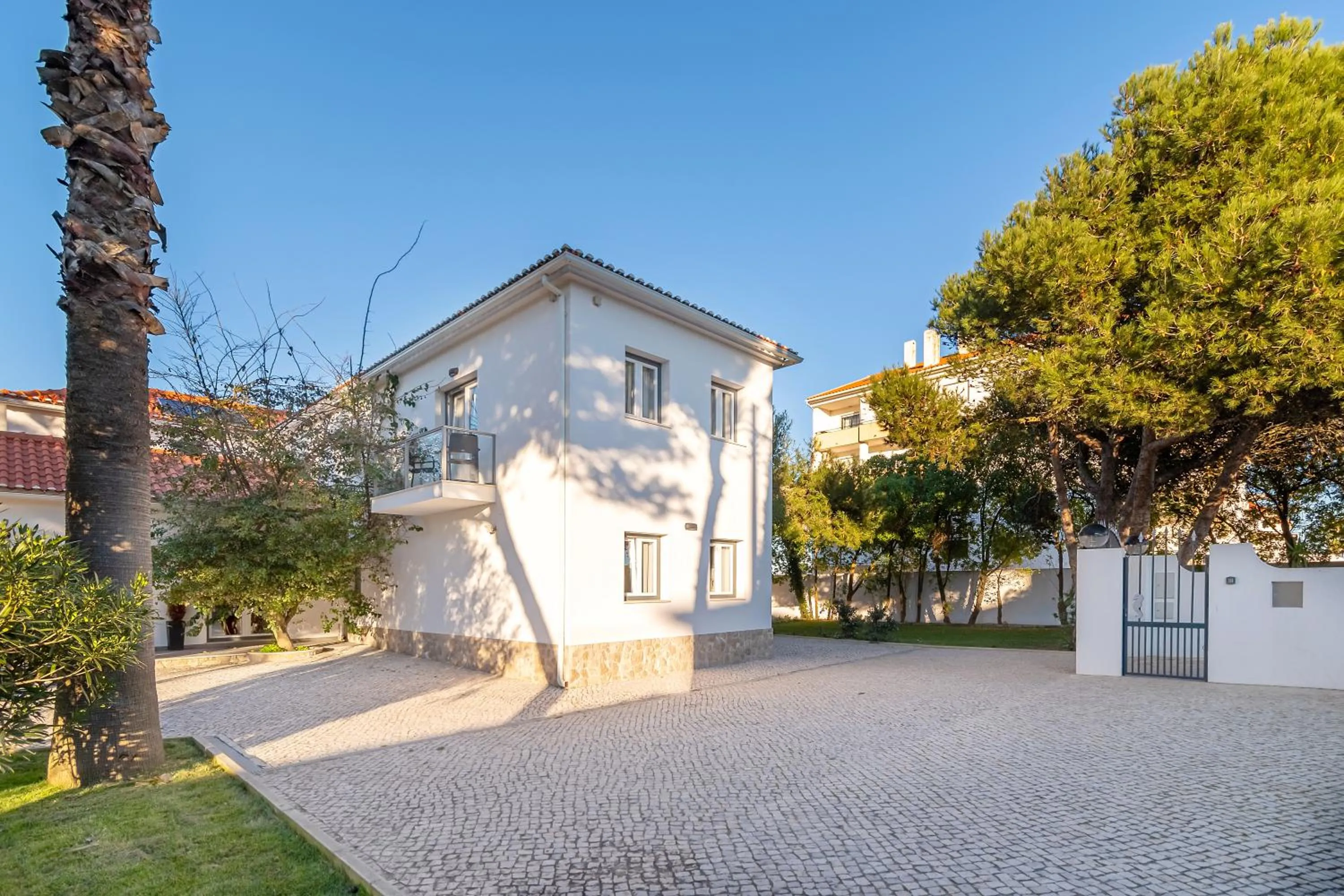 Property building in Silver Seahorse Garden Retreat