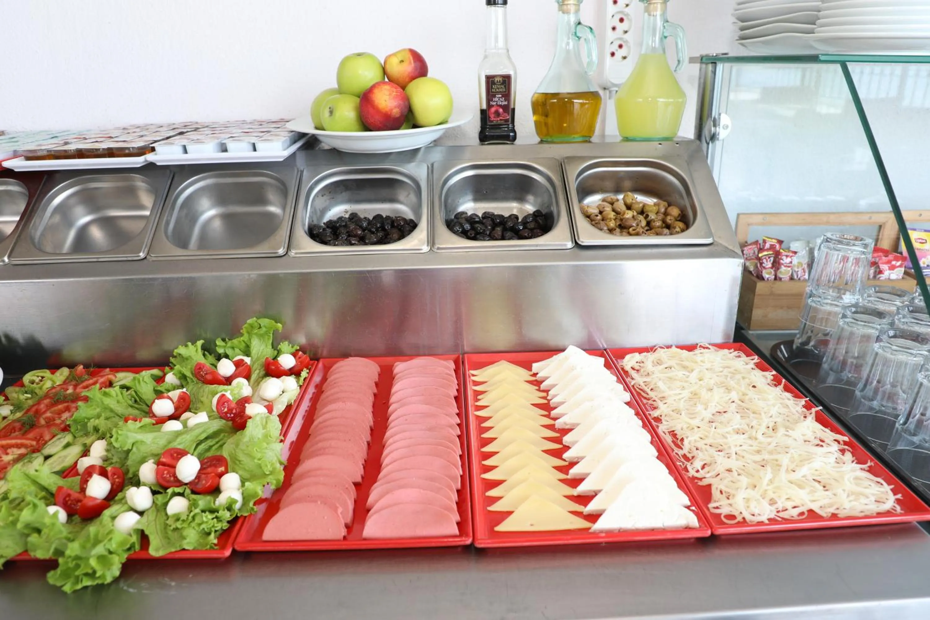 Food and drinks in Seahouse Suites