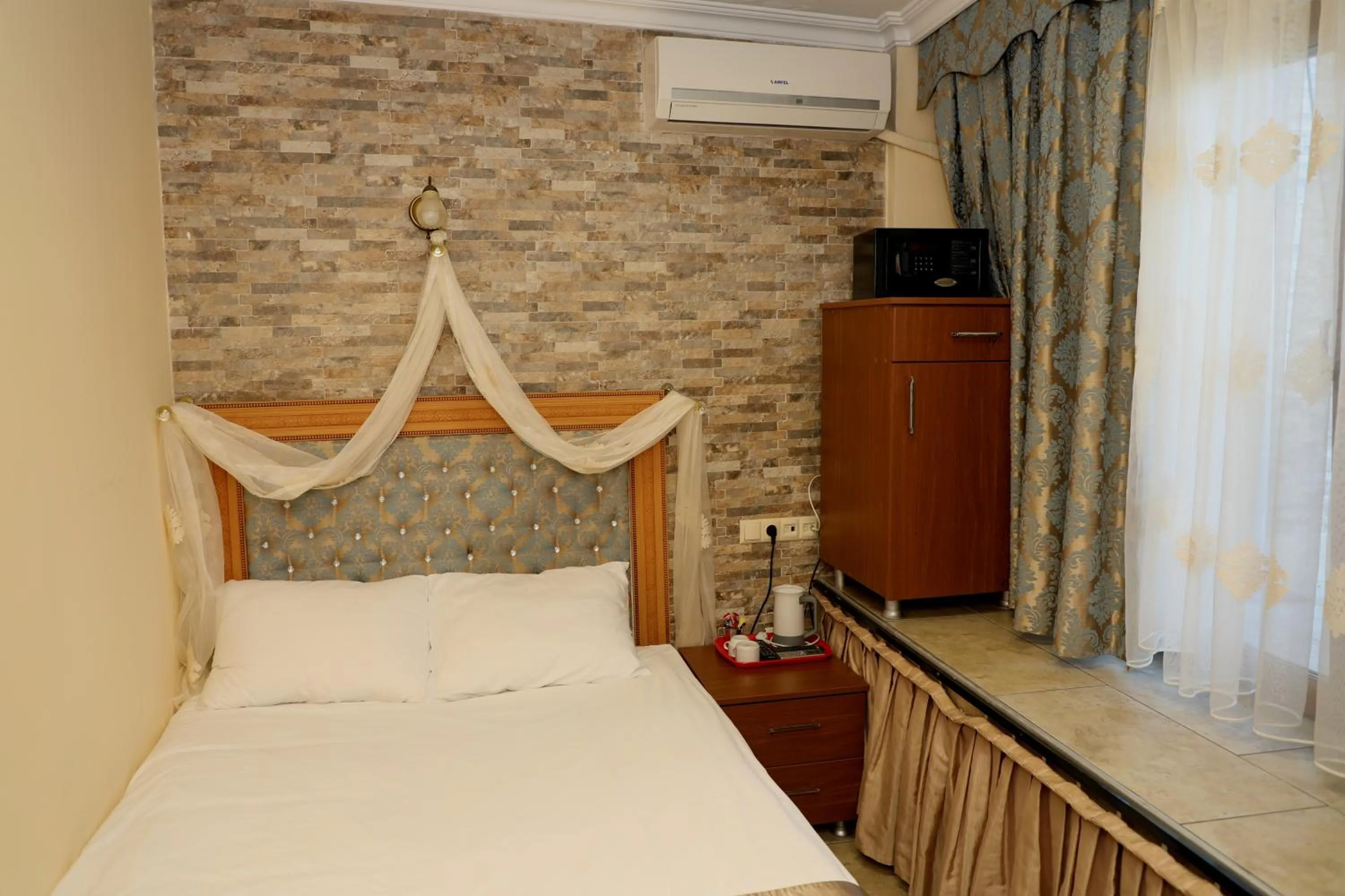 Bed in Seahouse Suites