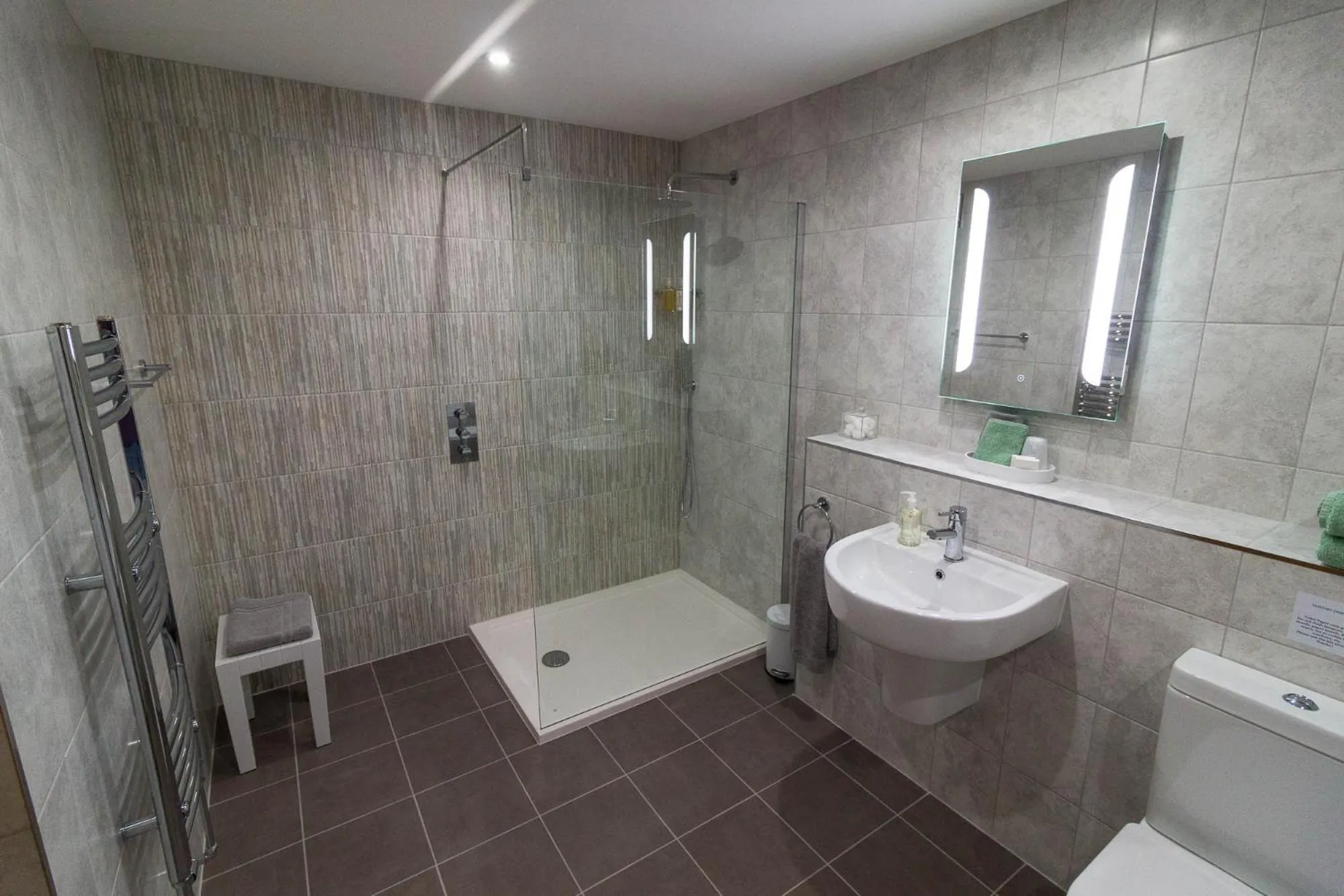 Shower in Lords Seat Bed & Breakfast