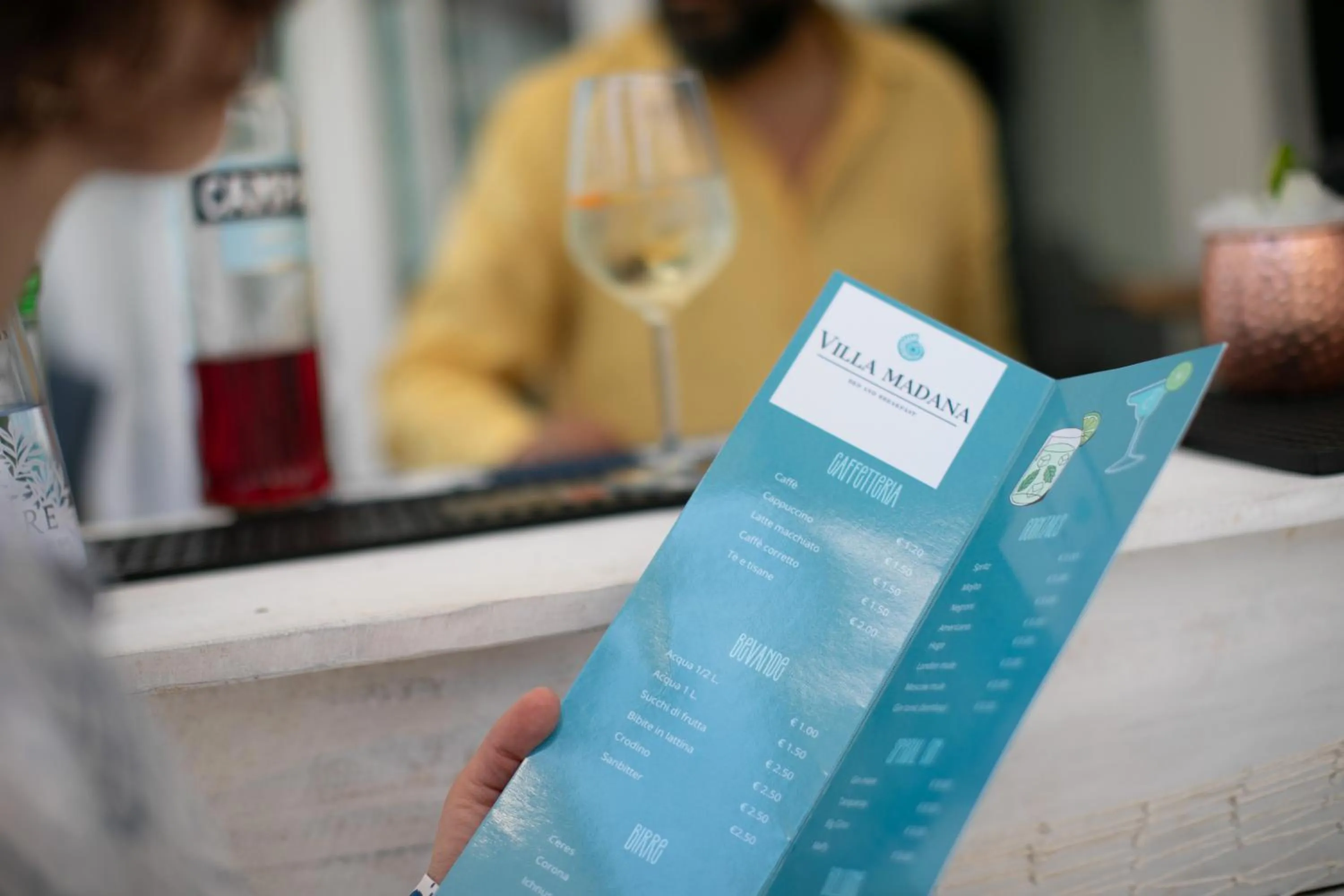 Food and drinks in B&B Villa Madana