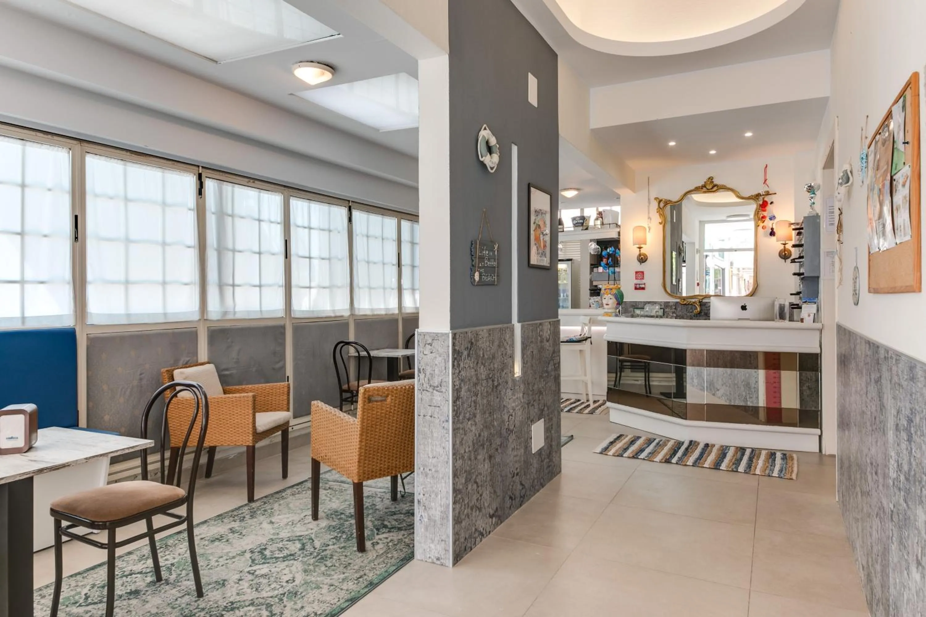 Lobby or reception in B&B Villa Madana