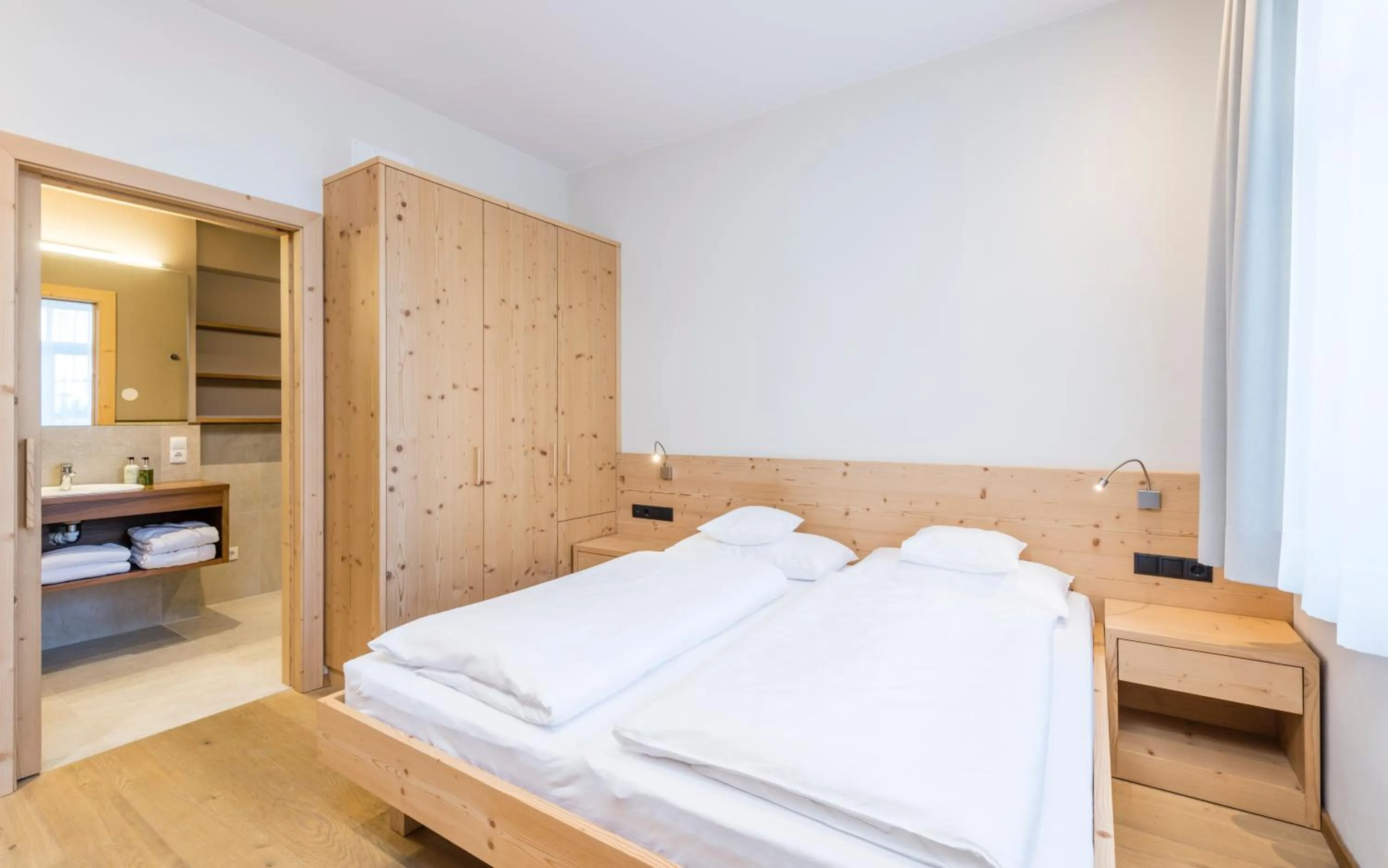 Photo of the whole room, Bed in Hotel Villa Kastelruth