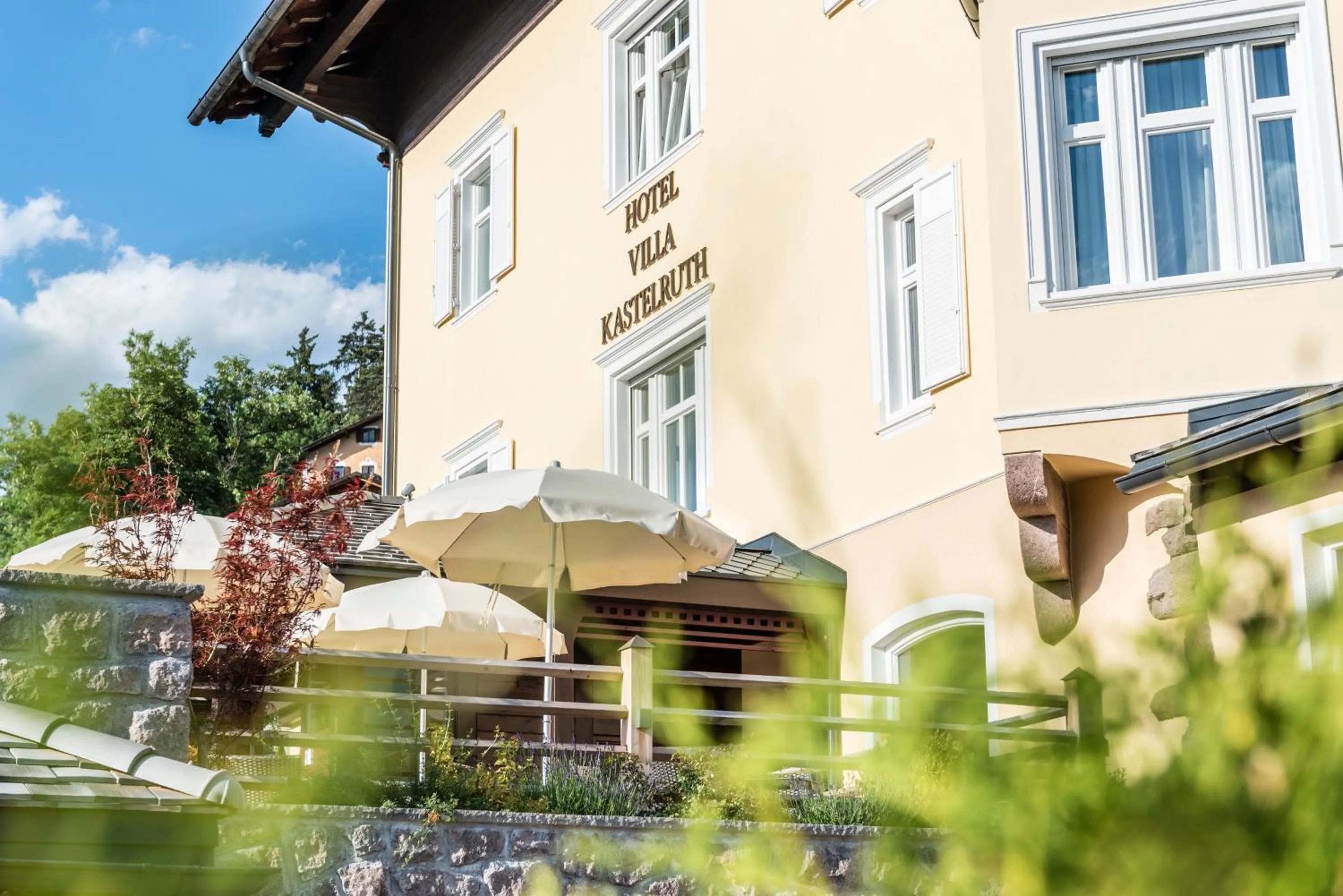 Facade/entrance in Hotel Villa Kastelruth