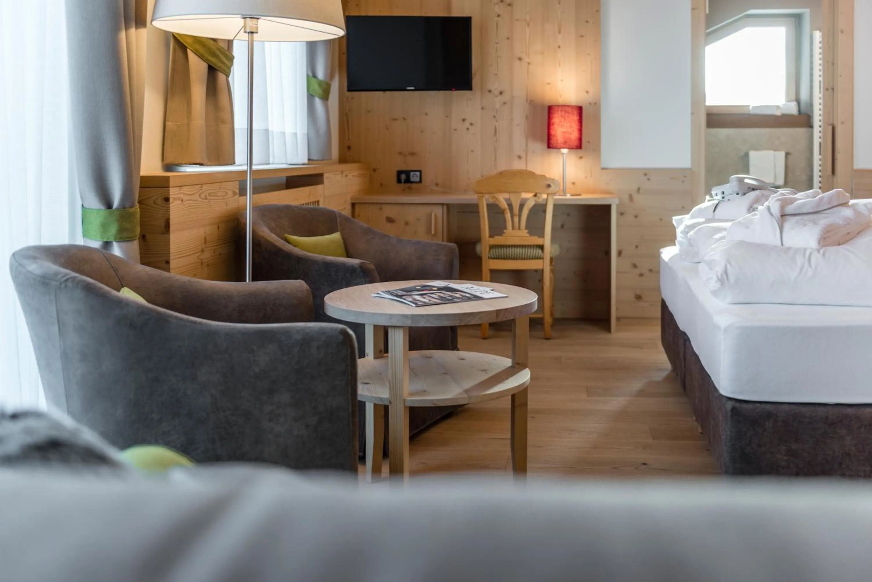 Decorative detail, Bed in Hotel Villa Kastelruth