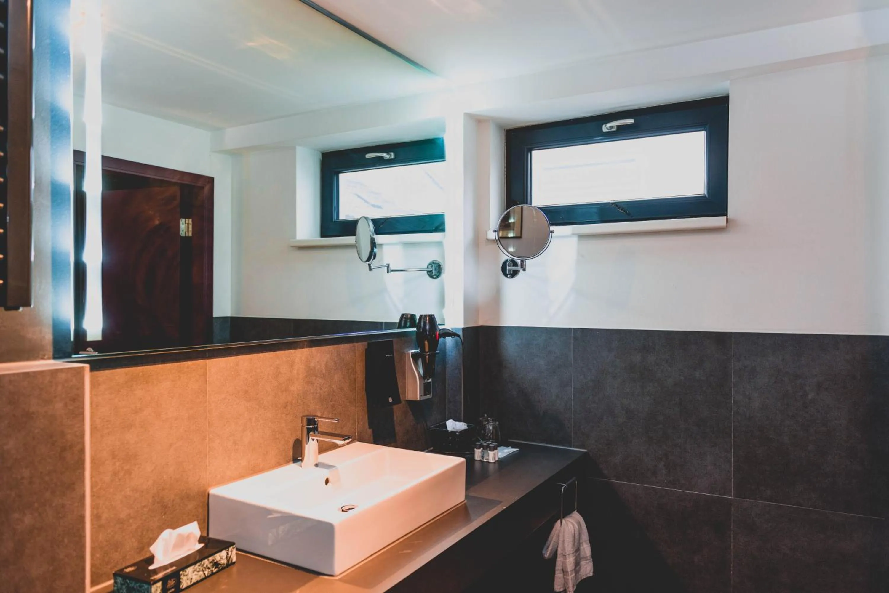 Bathroom in Hotel Bliss