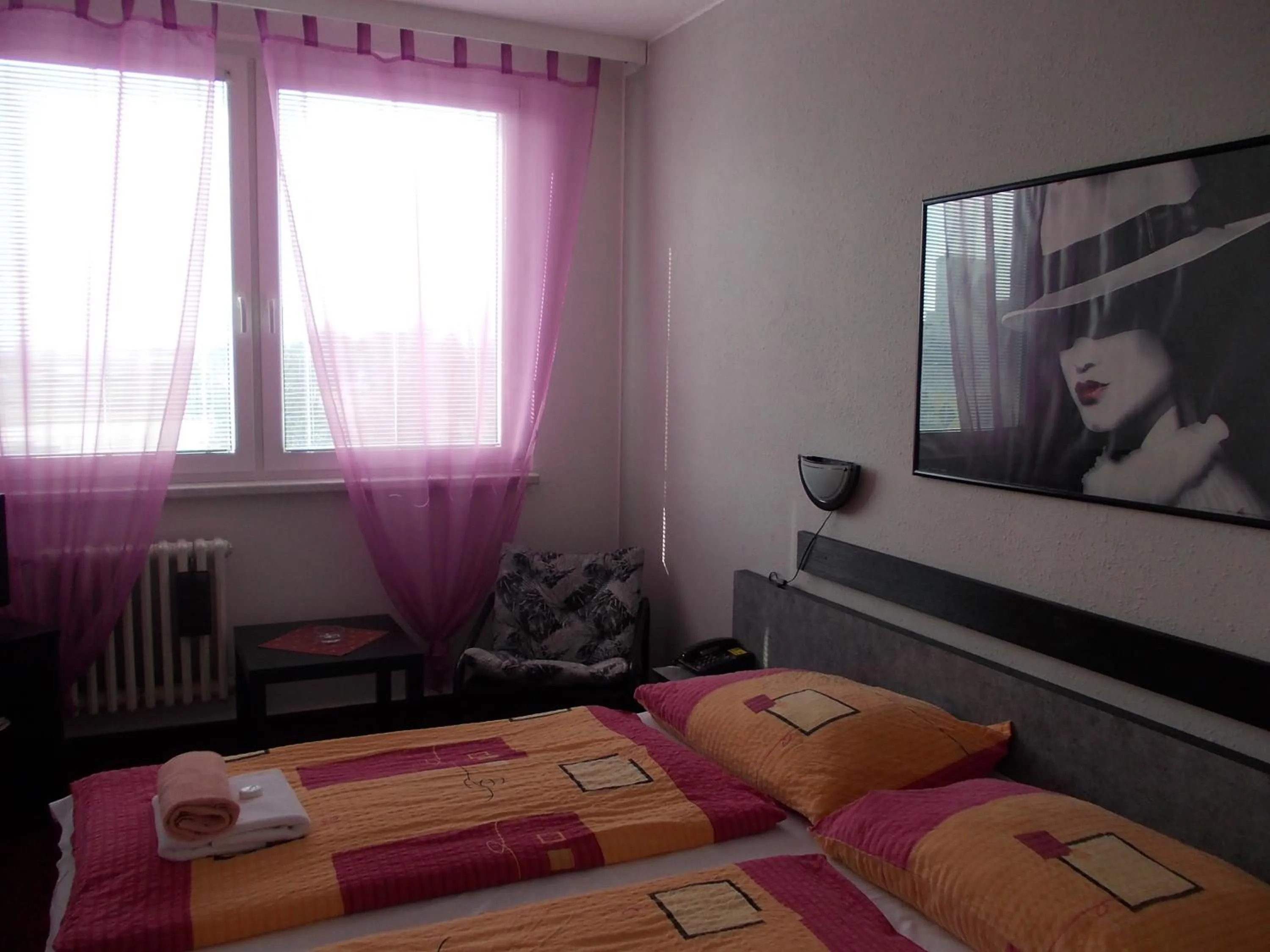 Photo of the whole room, Bed in Hotel Milotel