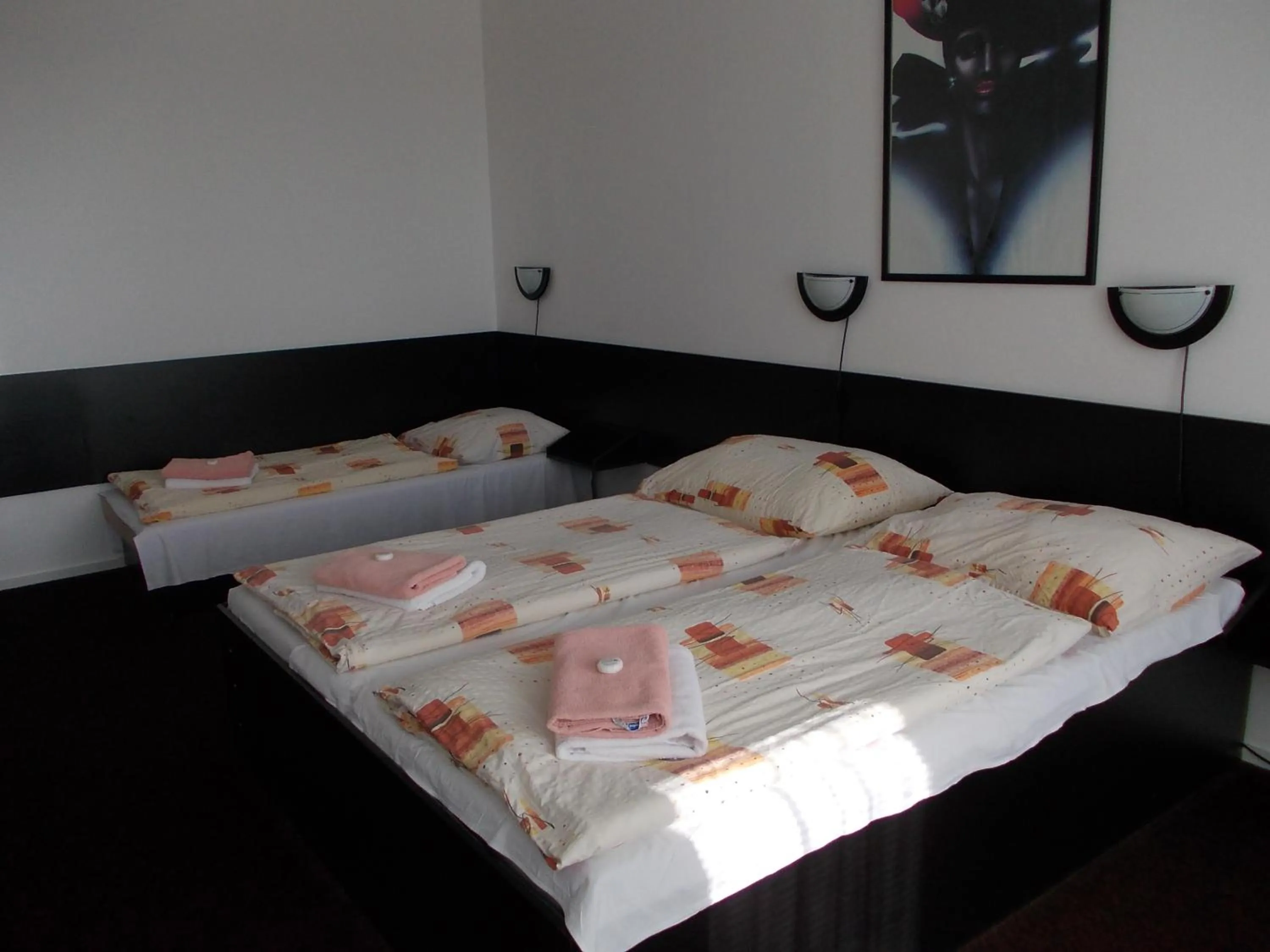 Photo of the whole room, Bed in Hotel Milotel