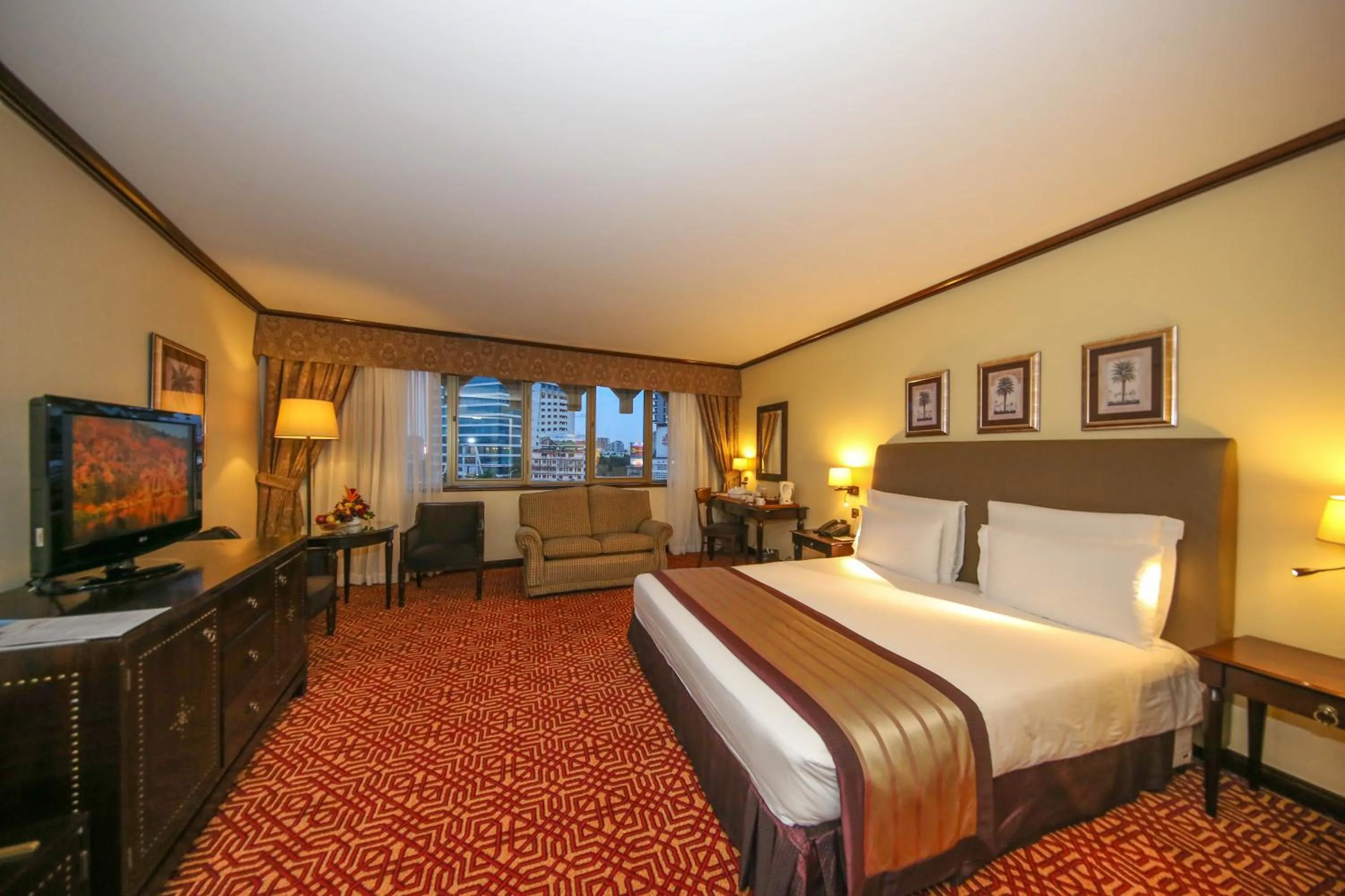 View (from property/room), Bed in Dar es Salaam Serena Hotel