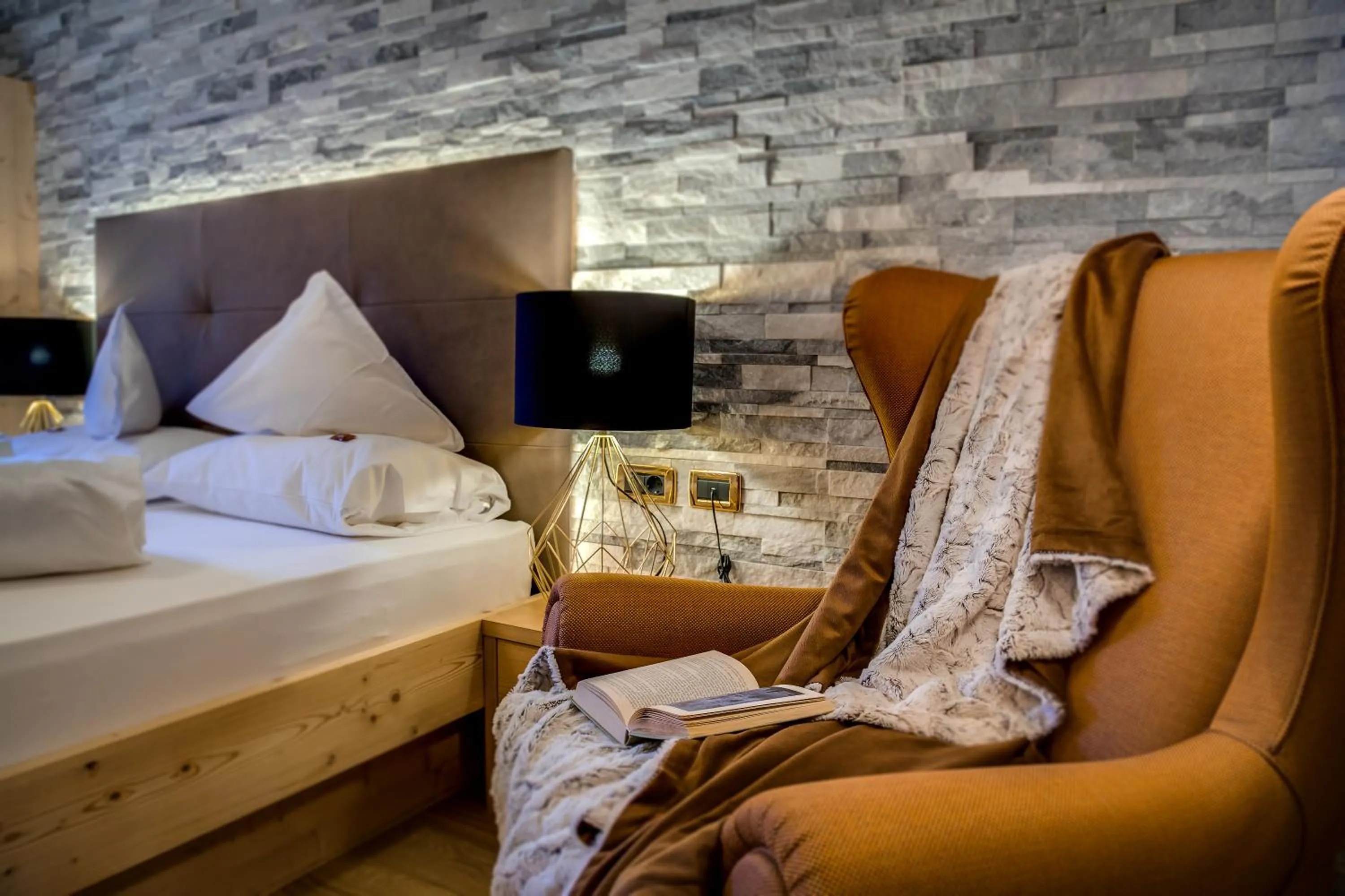 Bedroom, Bed in Hotel Fanes