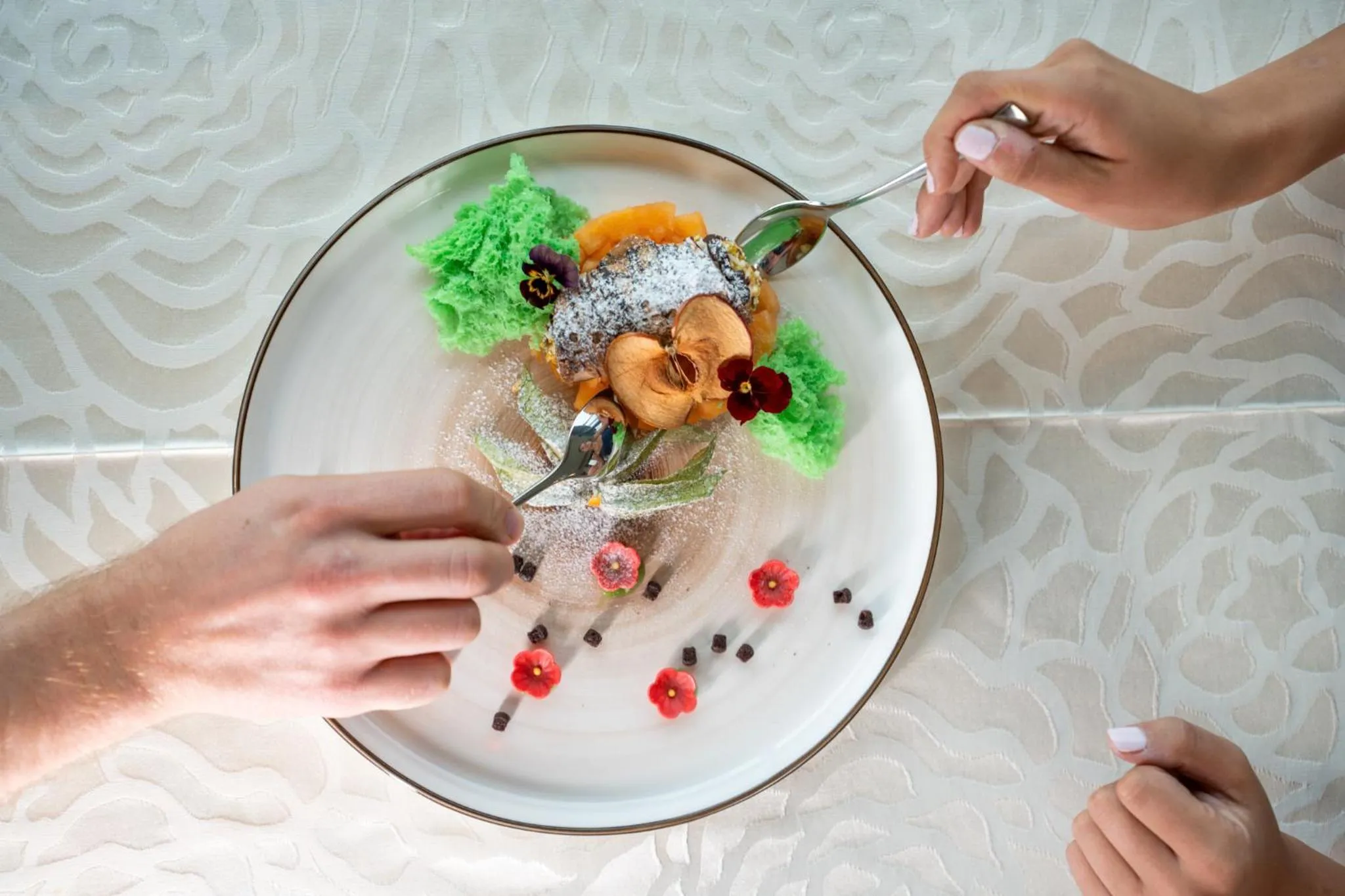 Restaurant/places to eat in Hotel Fanes