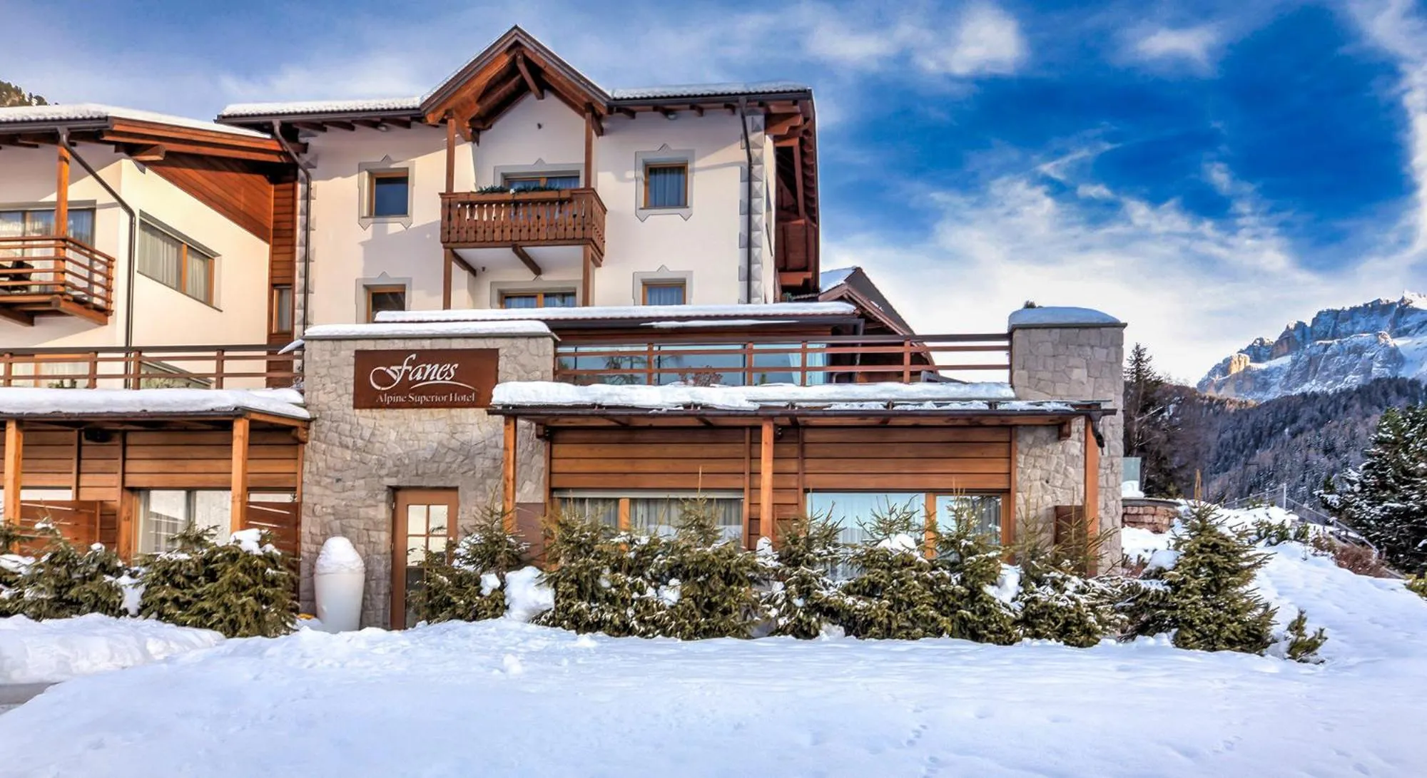 Property building in Hotel Fanes