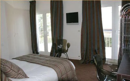 Photo of the whole room in Hotel Le Suroit