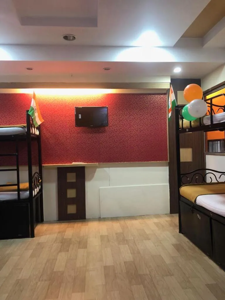 Bandra Dormitory Only for indian male