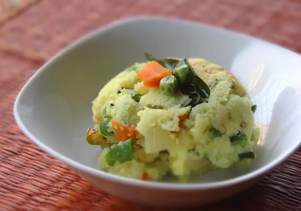 Breakfast in Bandra Dormitory Only for indian male