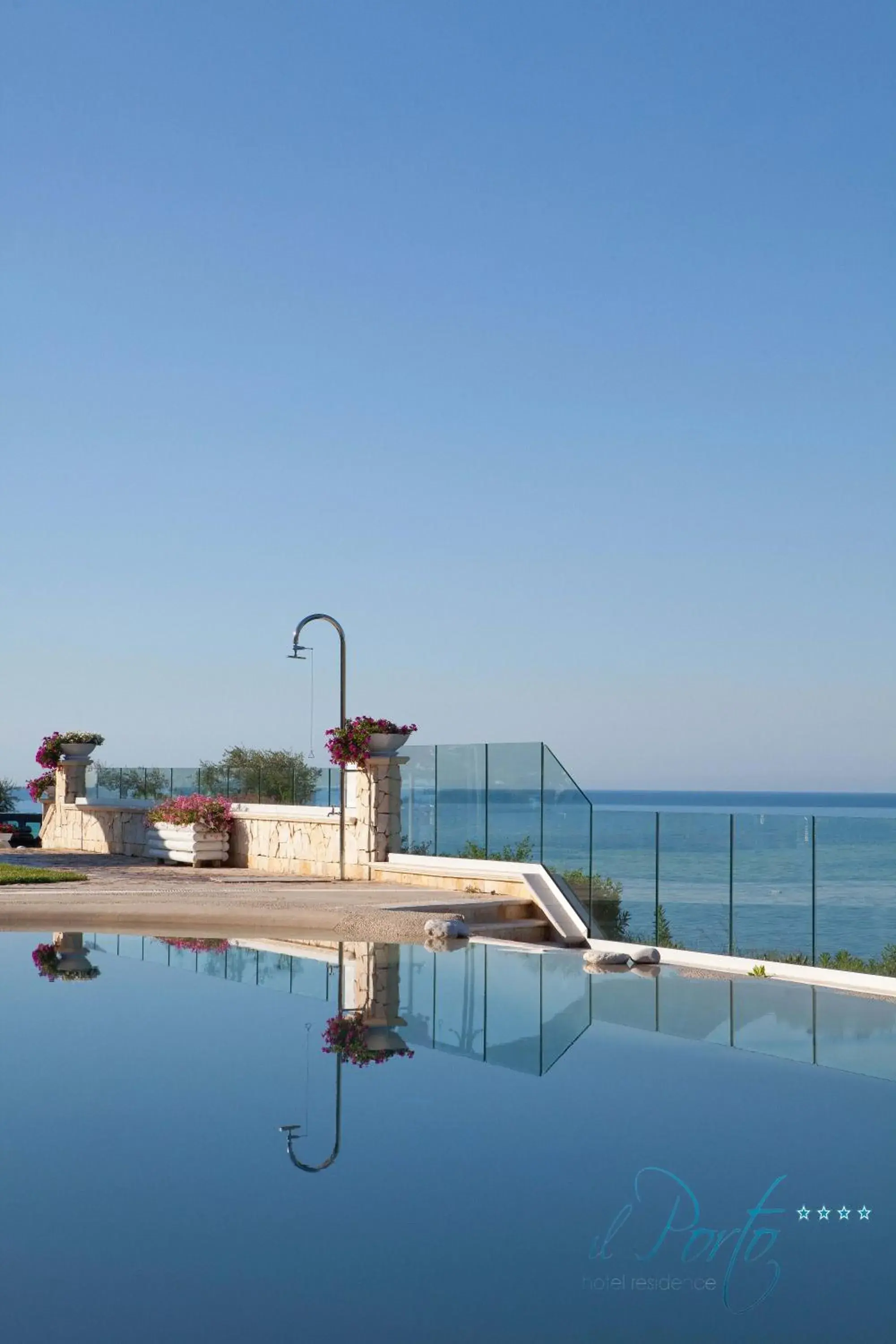 Swimming pool in Hotel Residence Il Porto Swimming pool in Hotel Residence Il Porto