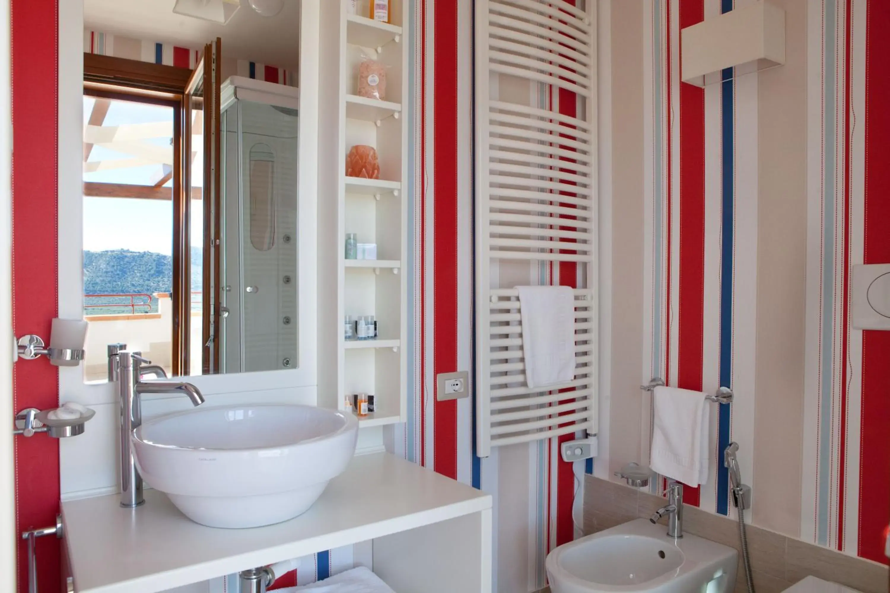 Bathroom in Hotel Residence Il Porto Bathroom in Hotel Residence Il Porto