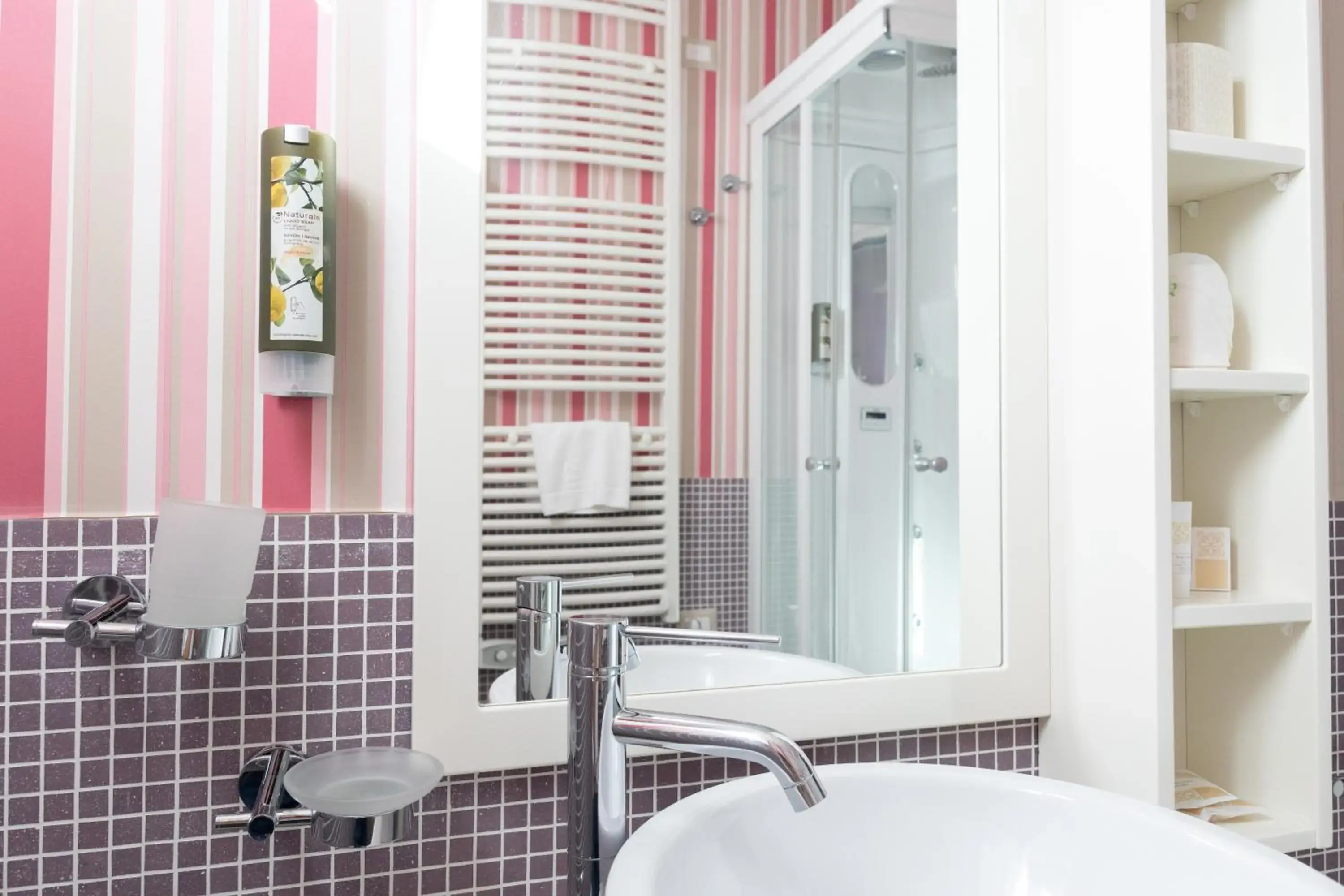 Economy Double or Twin Room in Hotel Residence Il Porto Economy Double or Twin Room in Hotel Residence Il Porto