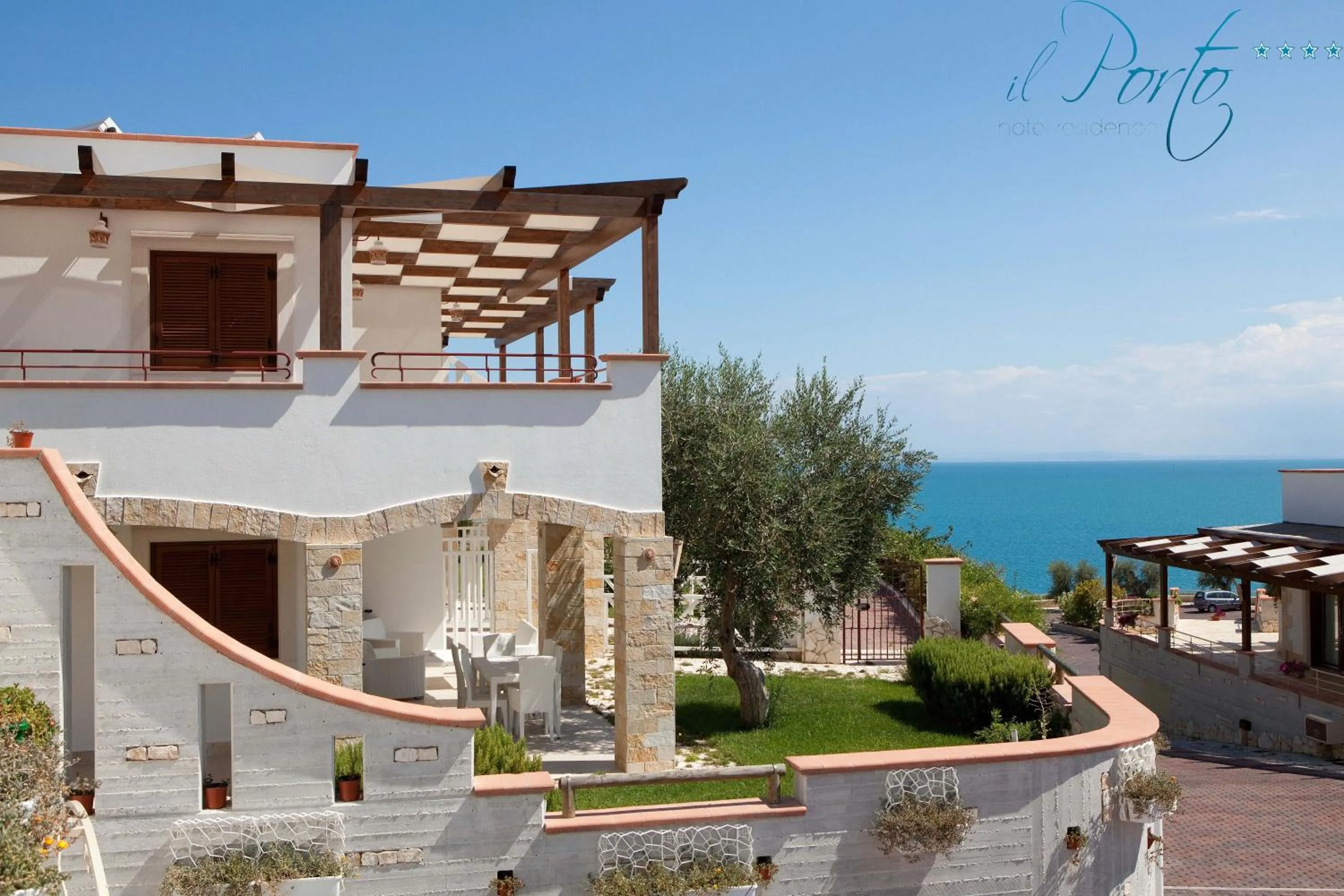 Facade/entrance in Hotel Residence Il Porto