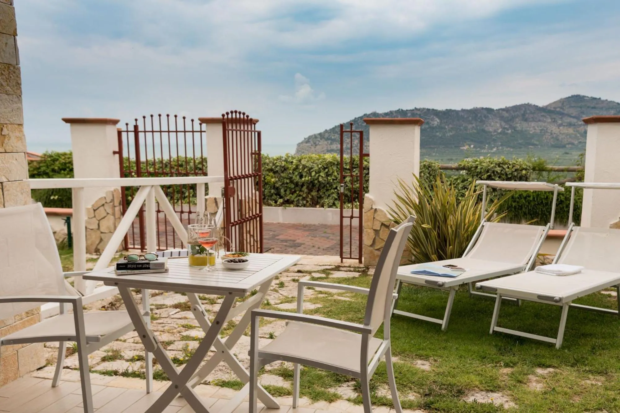 Natural landscape in Hotel Residence Il Porto