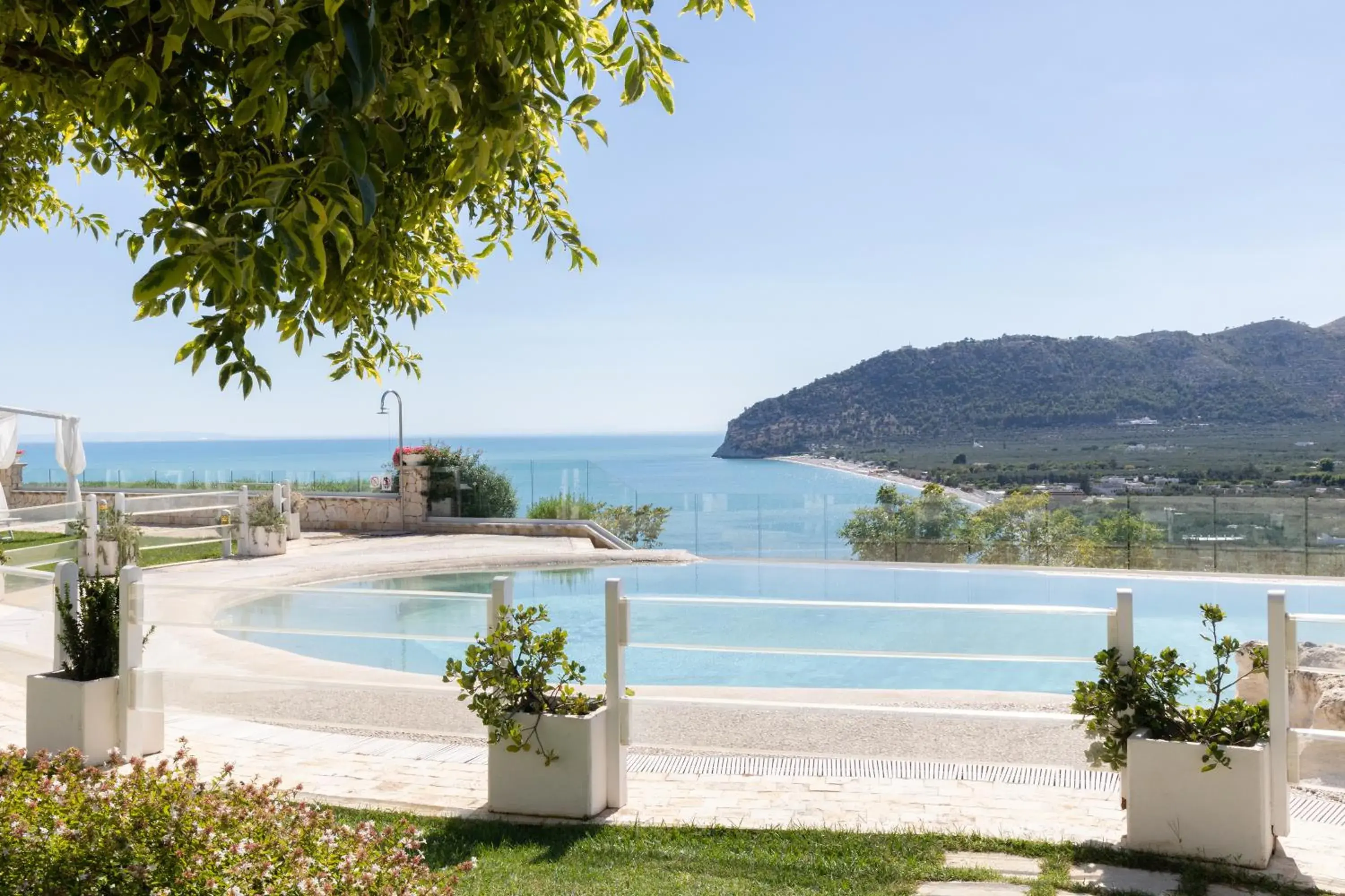 Sea view in Hotel Residence Il Porto Sea view in Hotel Residence Il Porto