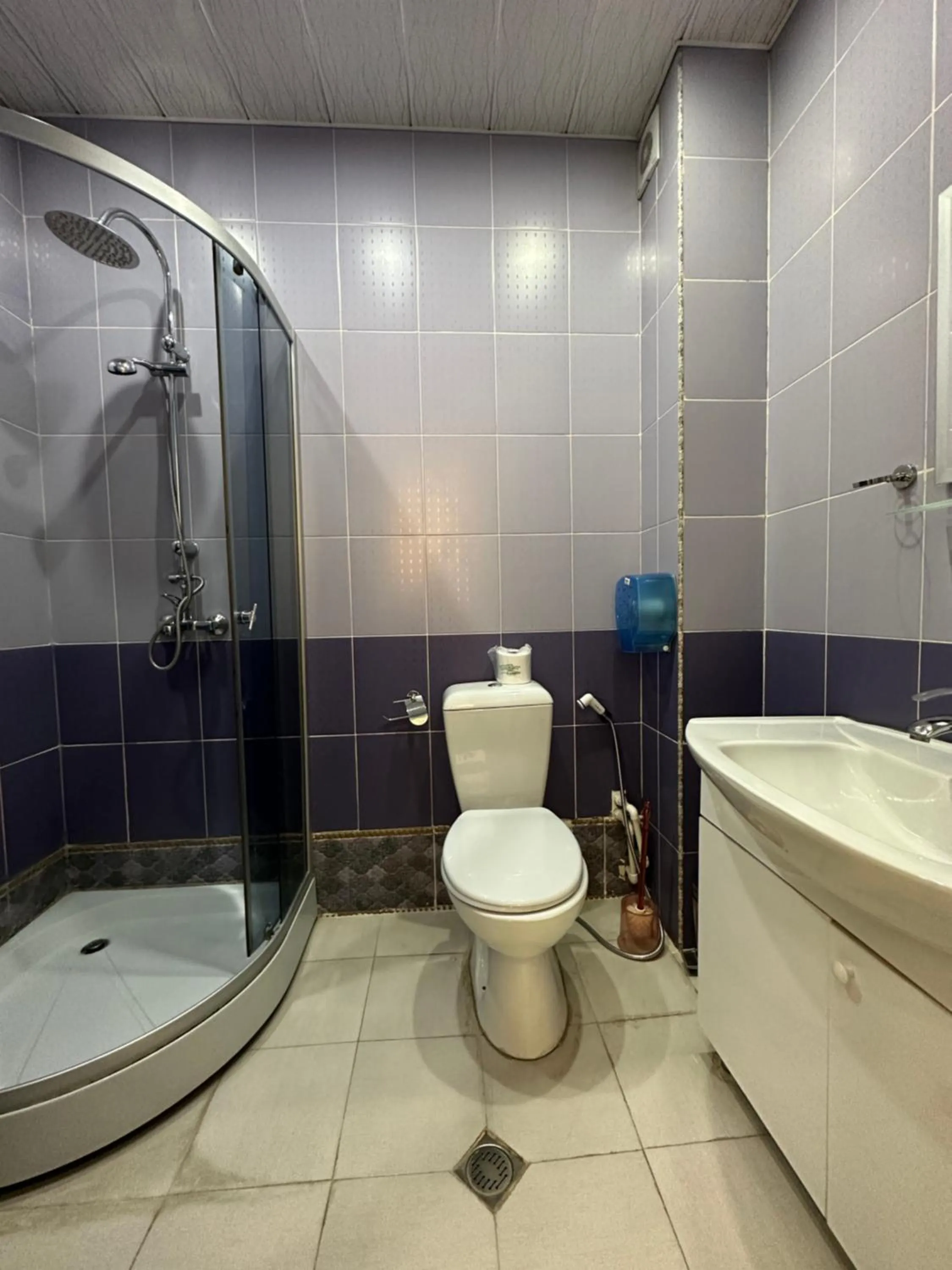 Shower in MARJANI apartments